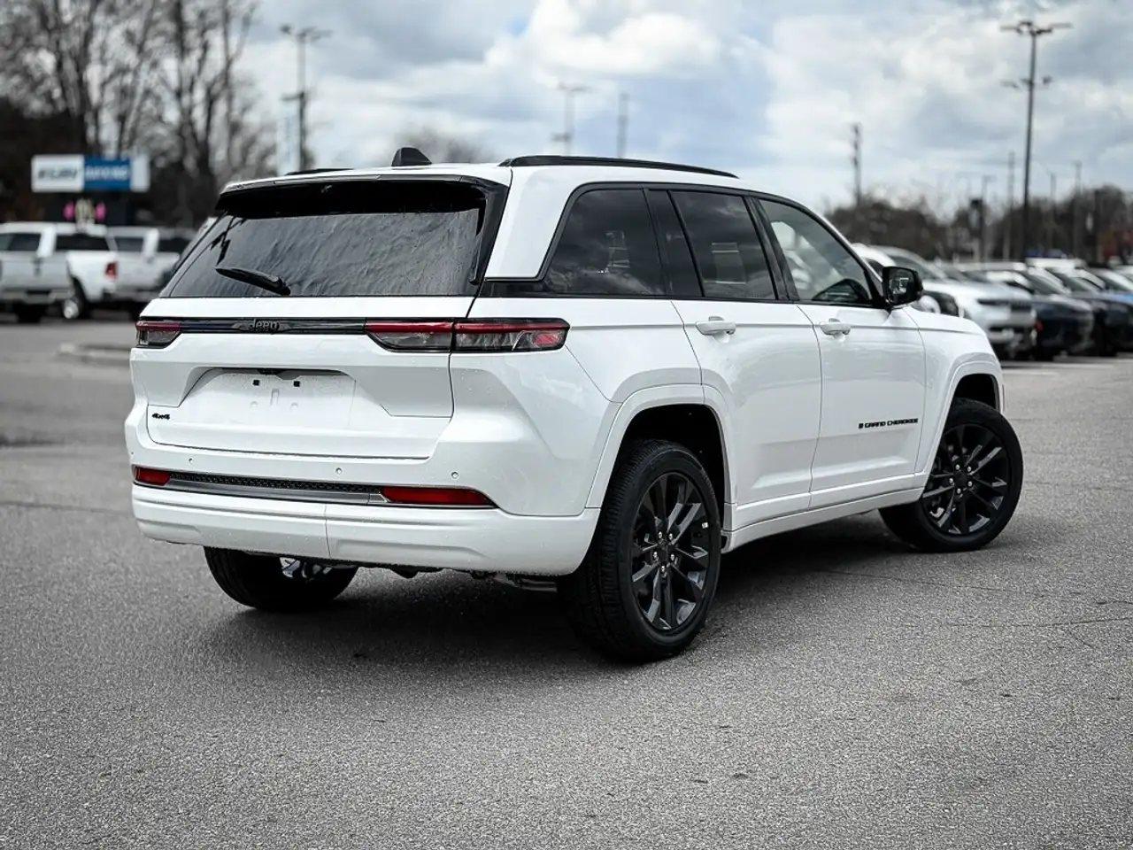 Jeep Grand Cherokee снимка Jeep Grand Cherokee