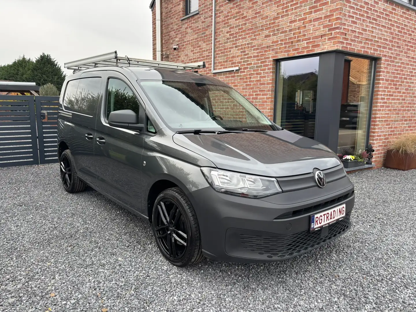 Volkswagen Caddy Utilitaire/DSG/Capteurs/Clim/Attache/Caméra Grijs - 2