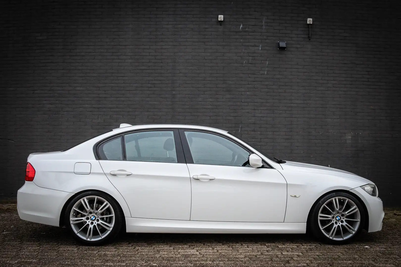 BMW 325 3-serie 325i Business Line M Sport Net binnen - Nu Blanco - 2
