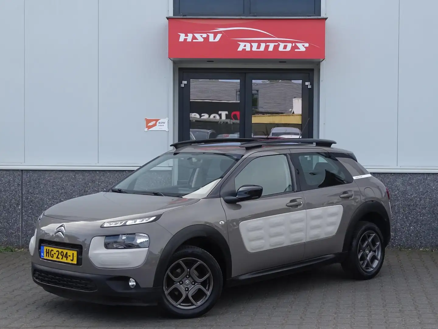 Citroen C4 Cactus 1.2 PureTech Shine navi LM airco cruise Marrón - 1