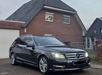 T CDI DPF 4Matic (BlueEFFICIENCY) 7G-TRONIC AMG Li