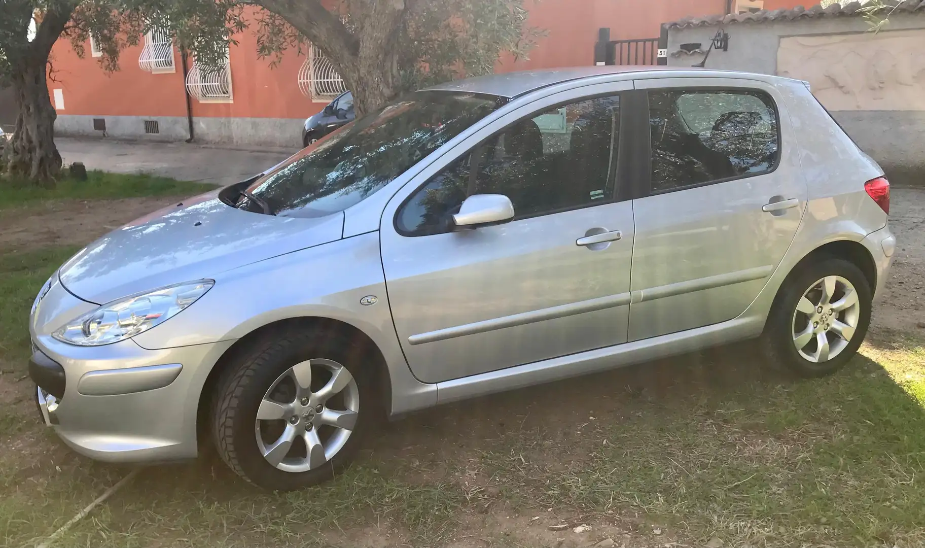 Peugeot 307 307 2005 5p 1.6 hdi 16v X-Line Grigio - 1