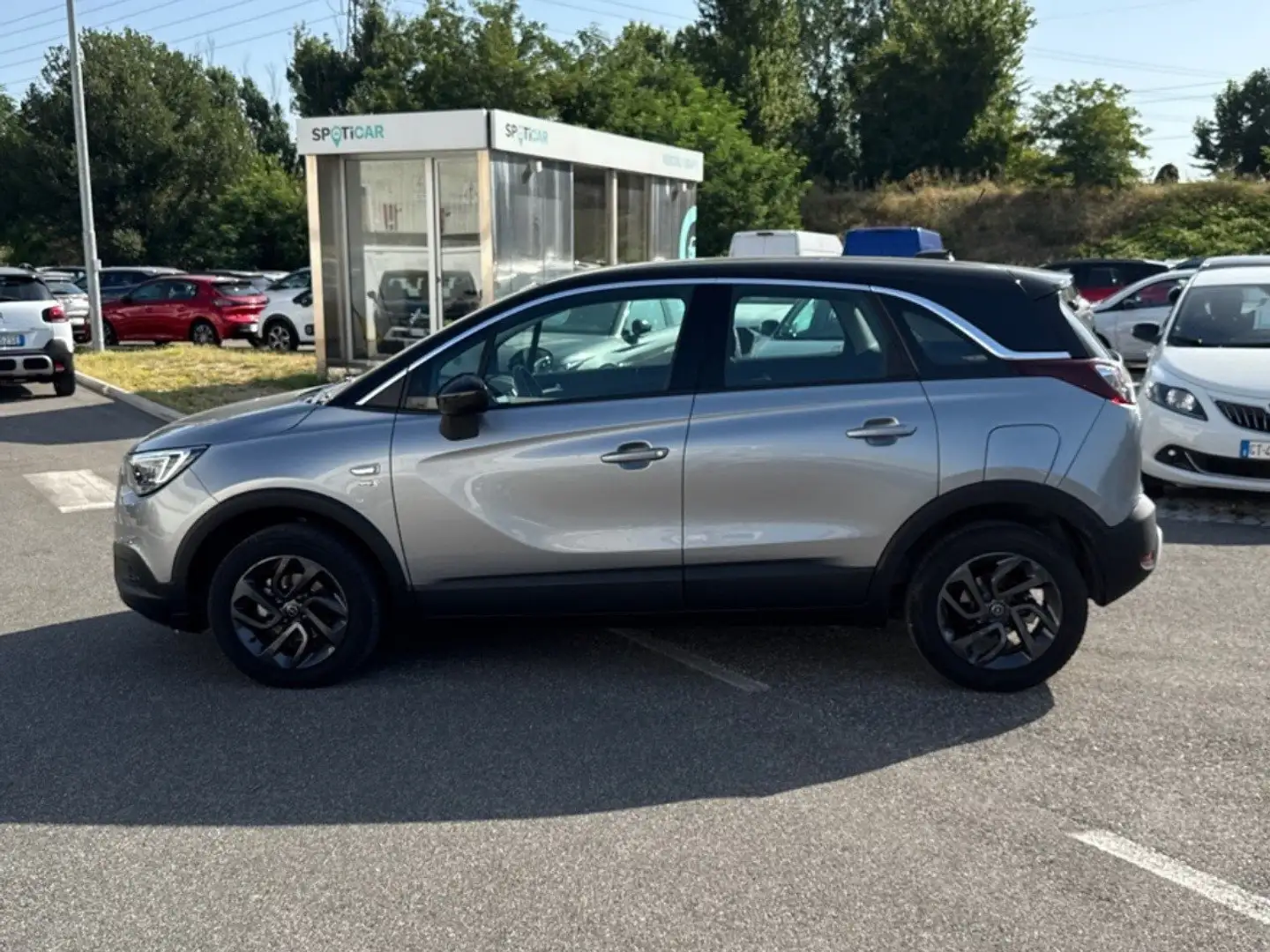 Opel Crossland X 1.5 ECOTEC Diesel 110cv Ultimate S&S MT6 Grau - 2