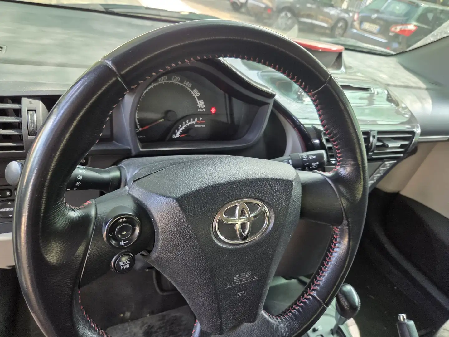 Toyota iQ 1.0 High Collection cvt - 2
