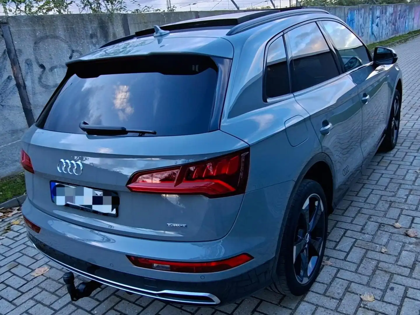 Audi Q5 40 TDI S tronic quattro 3x S-Line Grau - 2