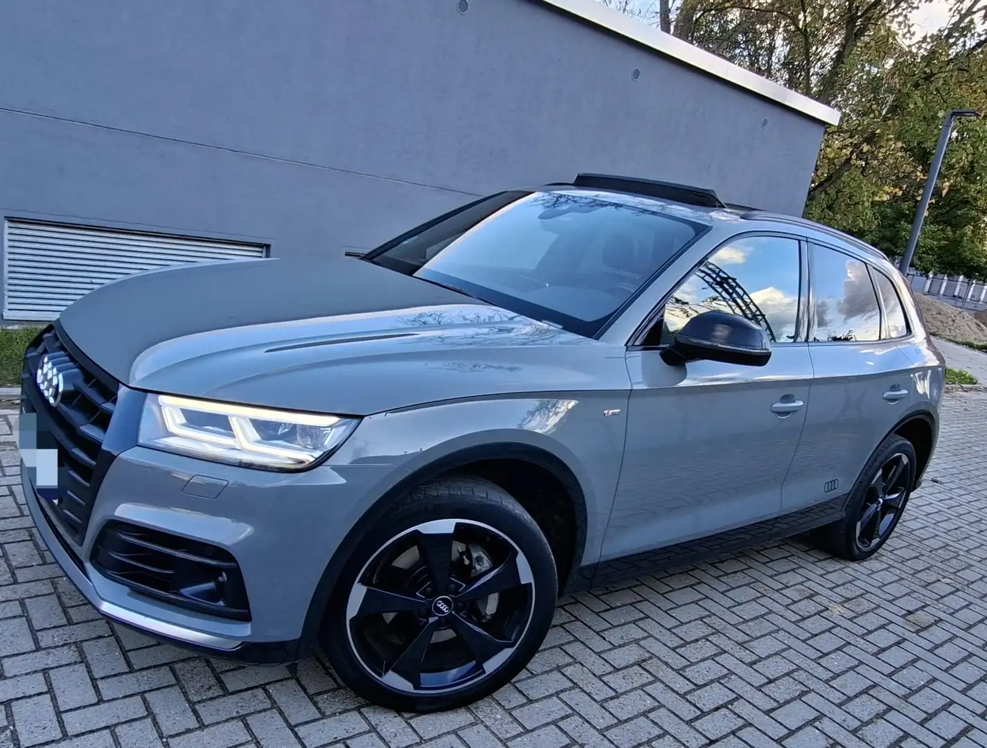 Audi Q5 40 TDI S tronic quattro 3x S-Line Grau - 1