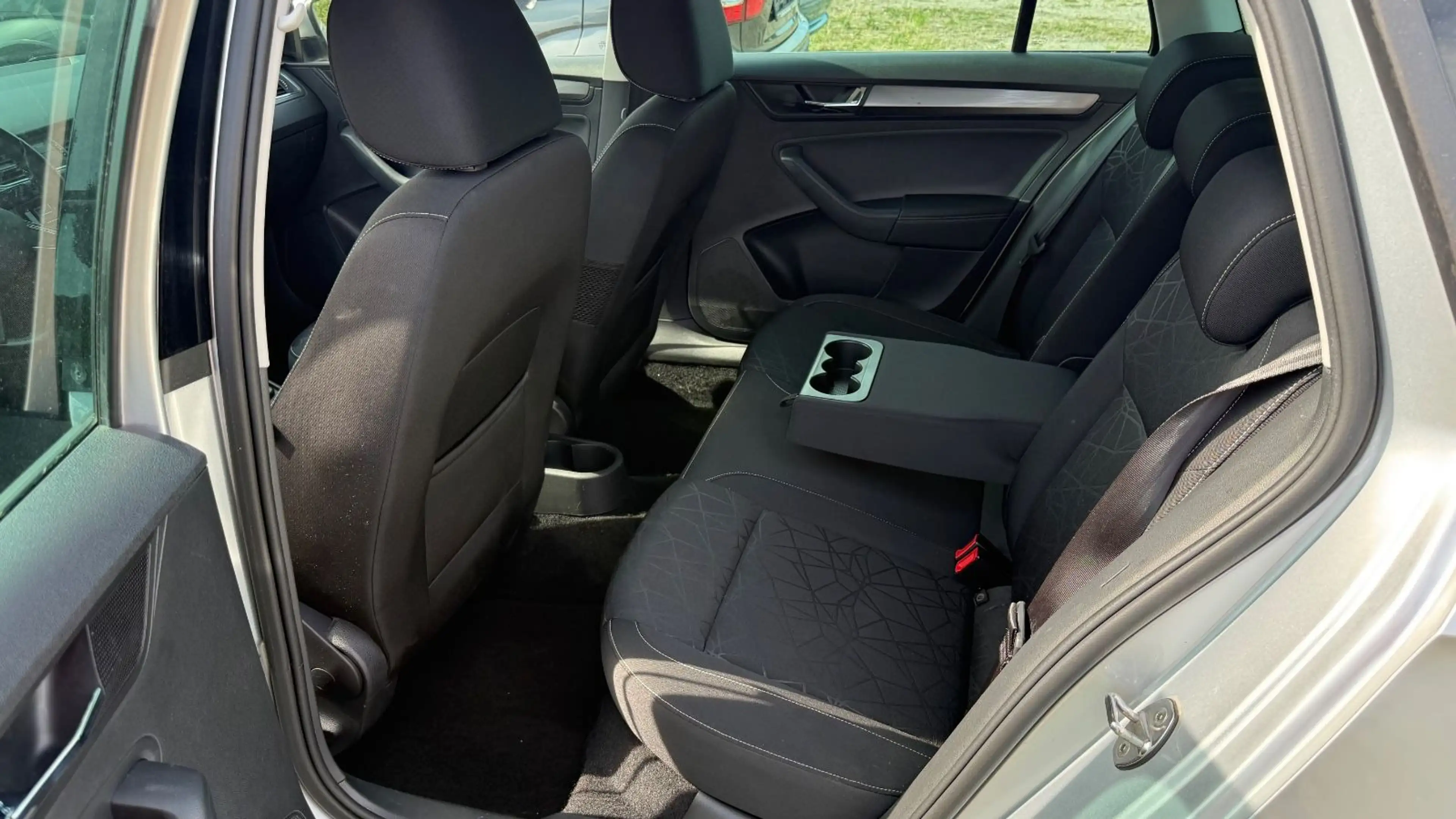 Skoda Rapid/Spaceback Spaceback Clever Navi 1 Hd DSG Klima Shz — photo 14