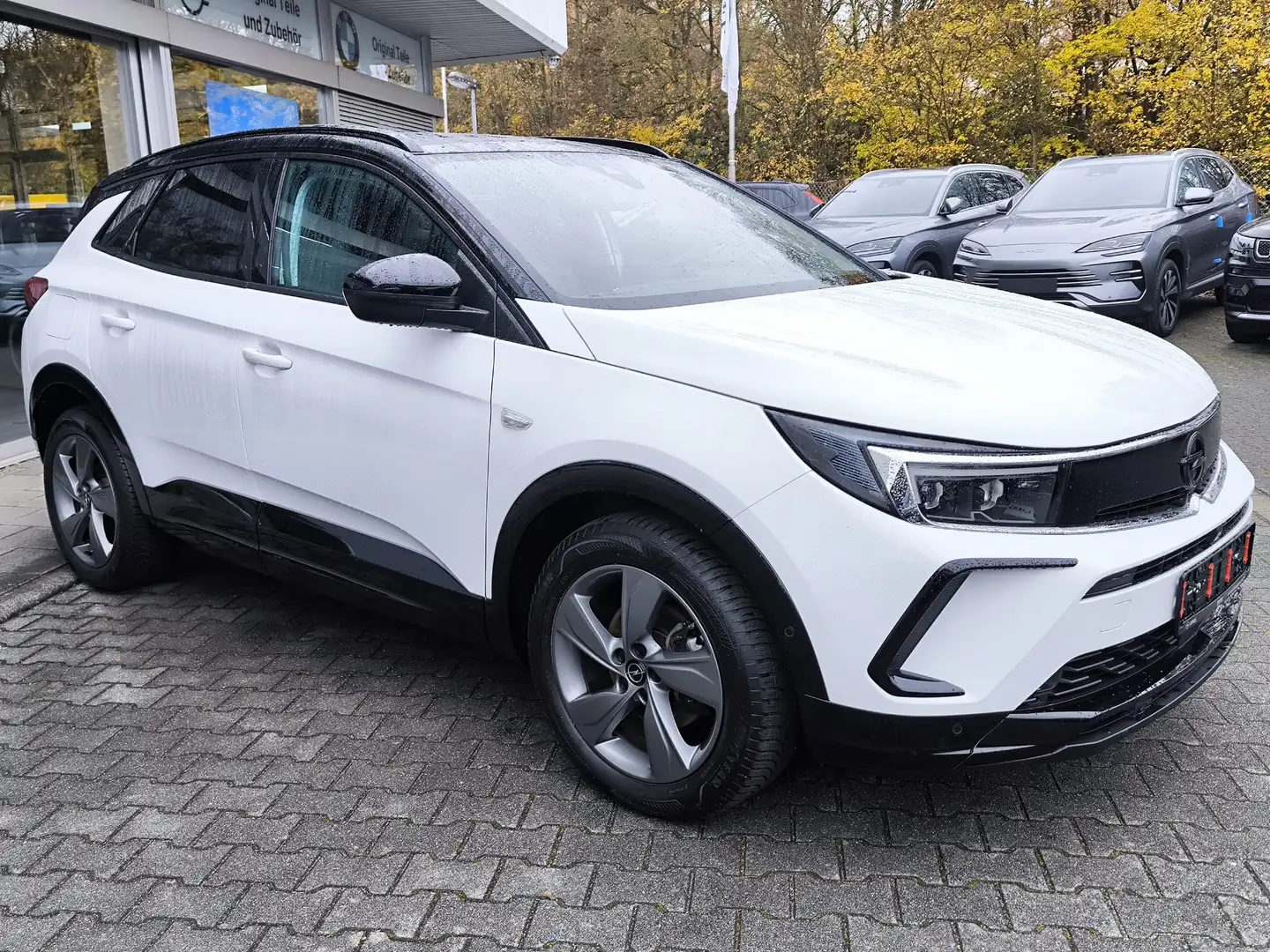 Opel Grandland 1.2 Aut.GS Line Style NAVI+LED+360+18 Blanc - 2