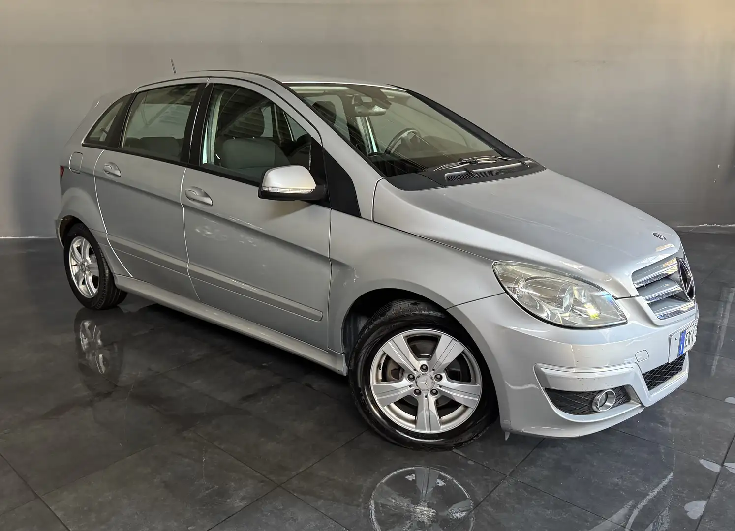Mercedes-Benz B 180 cdi Premium Adatta a neopatentati - 1