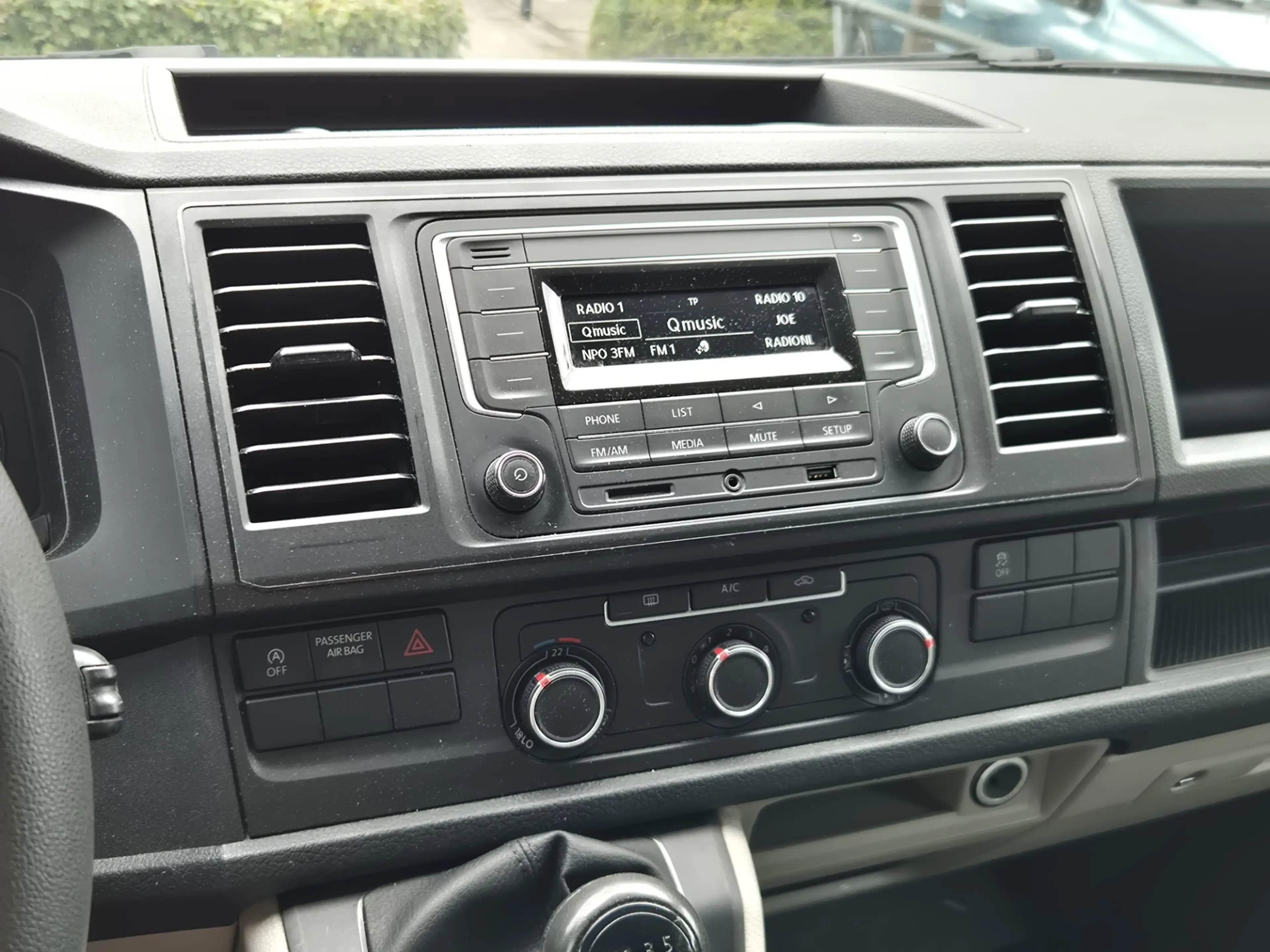 Volkswagen Transporter 2.0 TDI L2H1 Economy | Airco | bijrijdersbank — photo 12