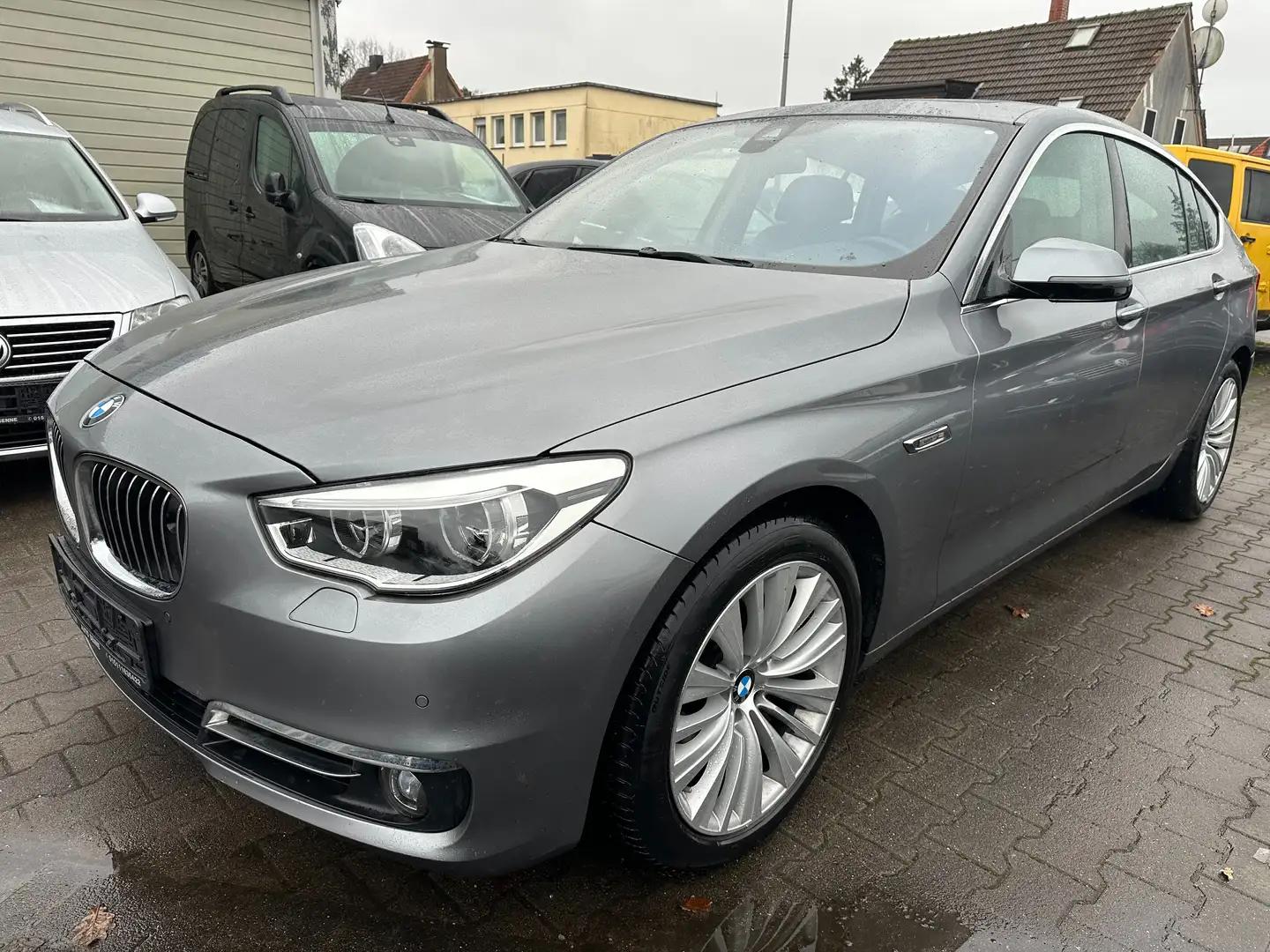 BMW 530 530 d GT Gran Turismo~2 Hand~Navi~Leder~LED~Panor Šedá - 1