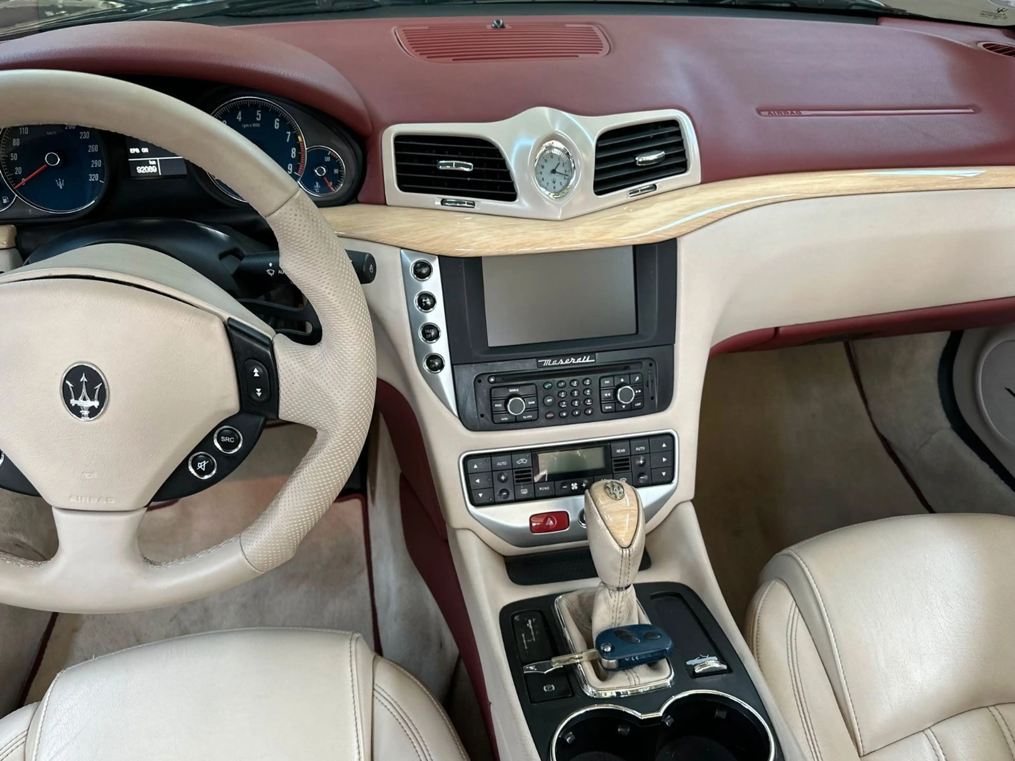 Maserati GranCabrio Deutschland Maserati Scheckheft Histo — photo 24