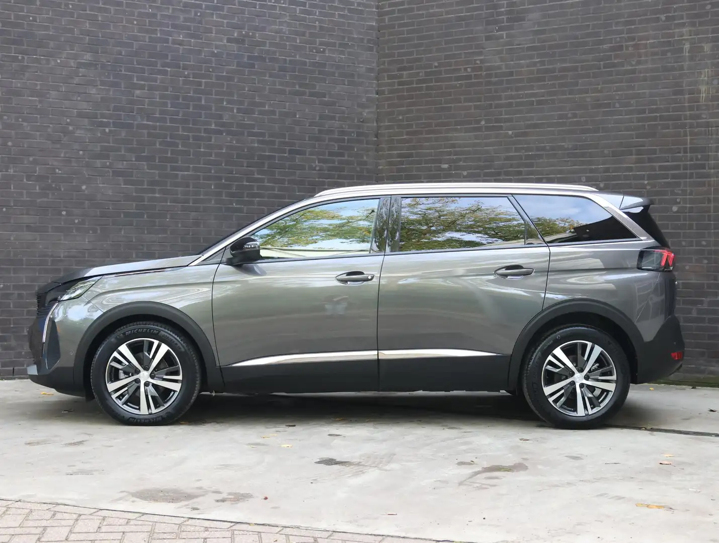 Peugeot 5008 SUV Allure Pack Business 136pk Hybrid | Adaptive C Grijs - 2