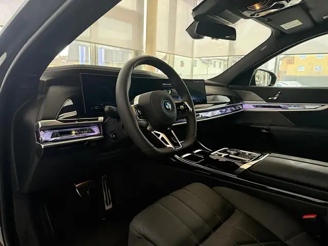 BMW Sonstige 7 50e xDrive  M-Sport Limousine 18,7 kWh Aut. Ansicht 8