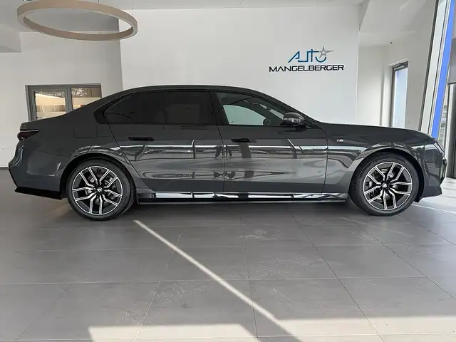BMW Sonstige 7 50e xDrive  M-Sport Limousine 18,7 kWh Aut. Ansicht 6