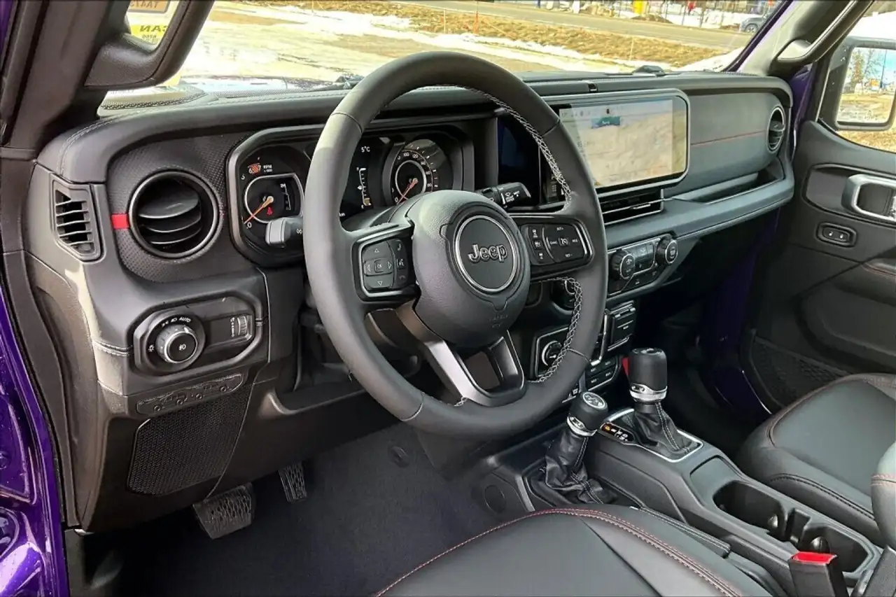 Jeep Wrangler снимка Jeep Wrangler