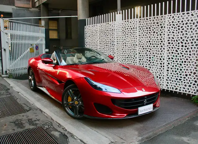 Ferrari Portofino Magneride-Scudetti-Daytona-2 Display-Carbonio-Full