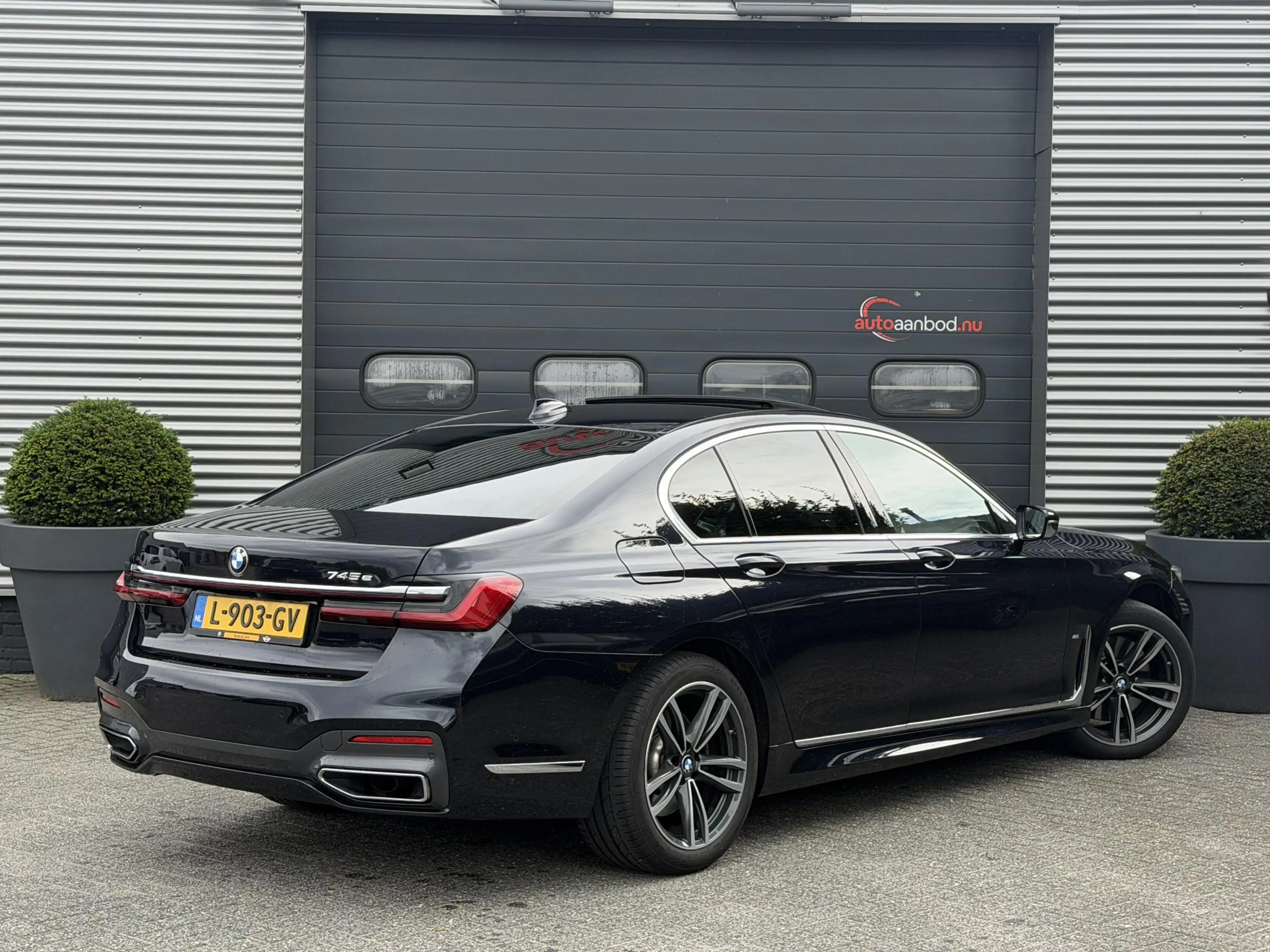 BMW 745 7-serie 745e High Executive M-Sport | Panoramadak — photo 2