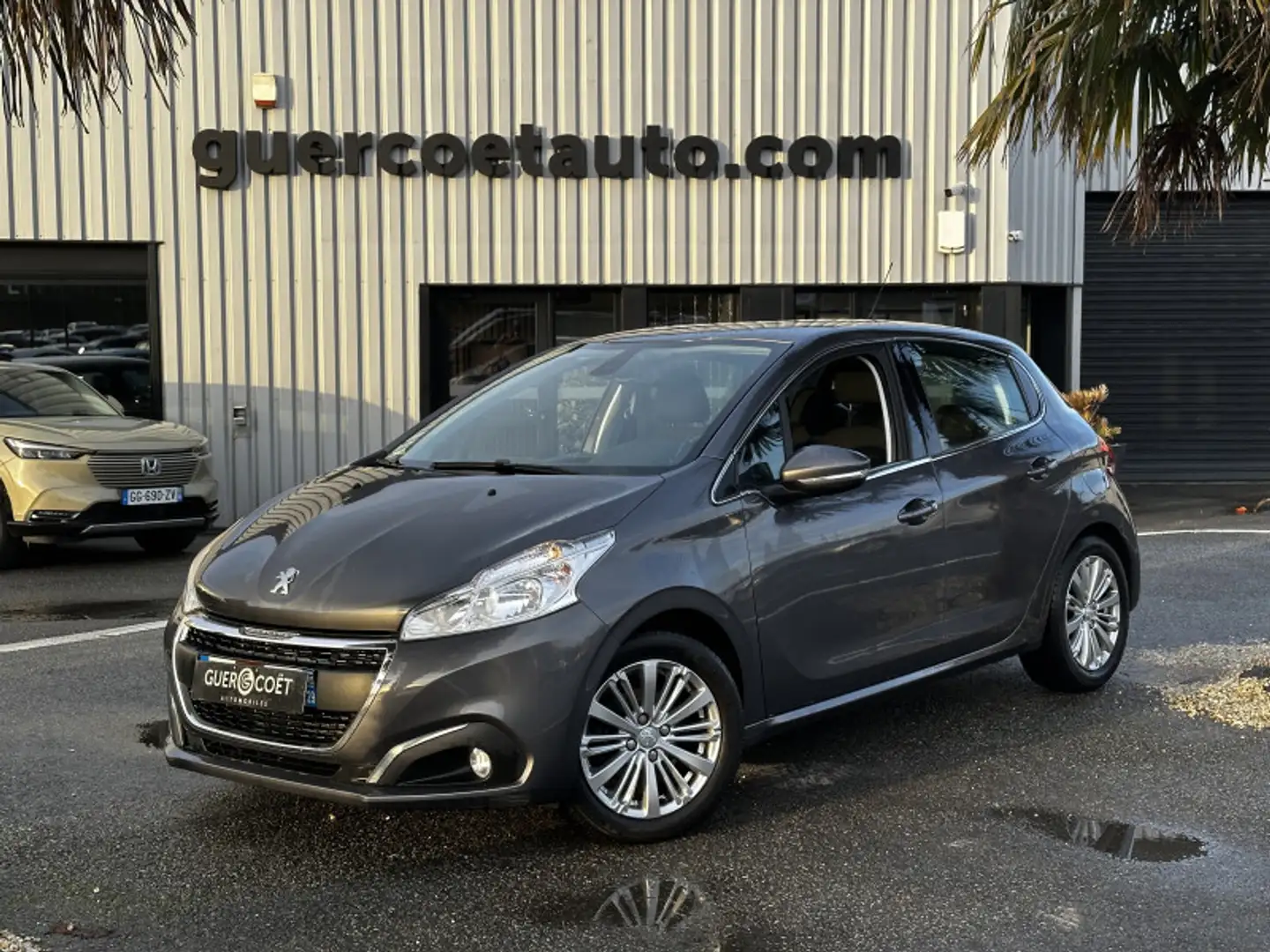 Peugeot 208 1.5 BLUEHDI 100CH E6.C ACTIVE BUSINESS S\u0026S BVM5 5P Gris - 1