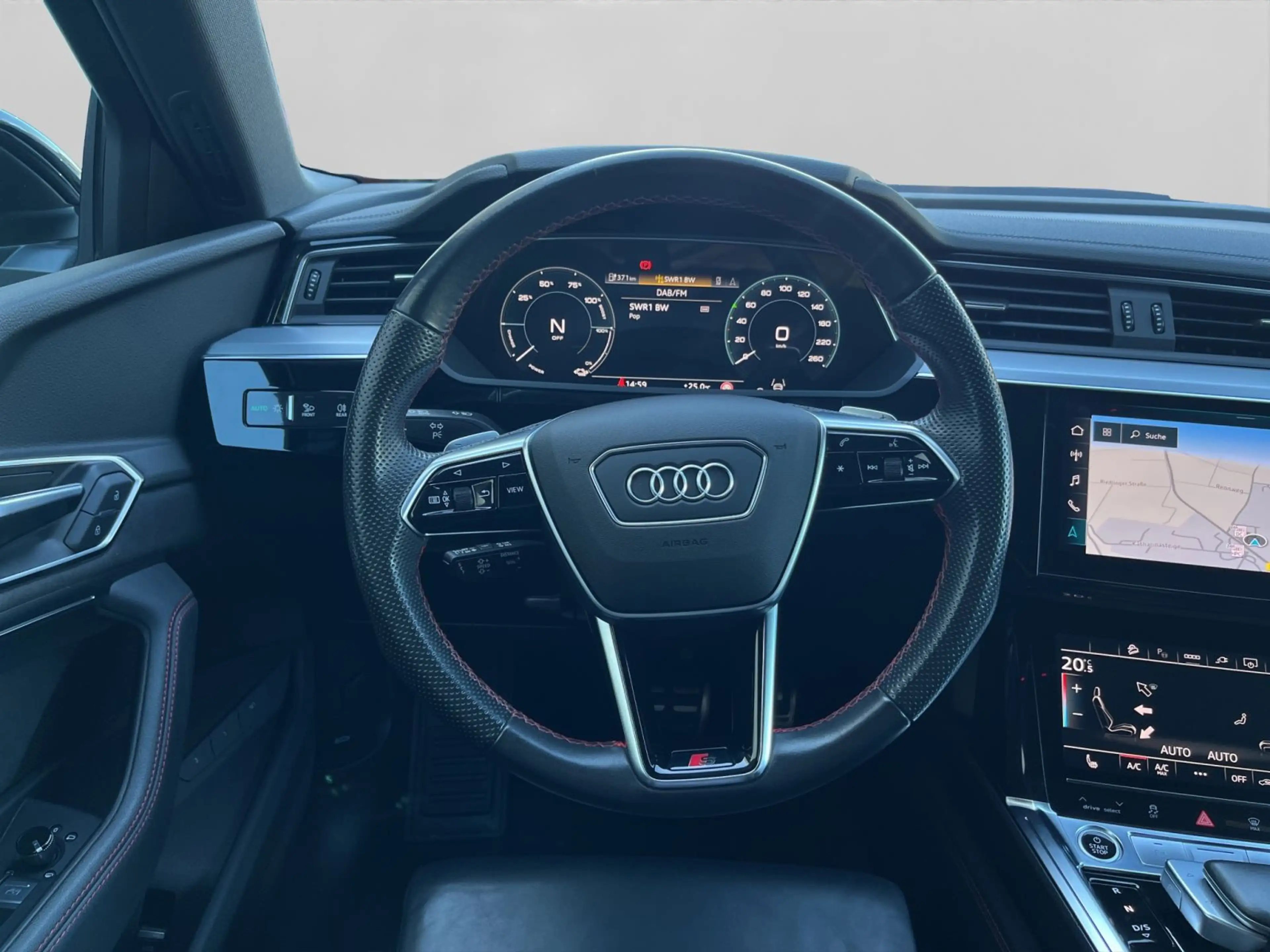 Audi Q8 e-tron S Line AHK+Matrix+ACC+Navi+Kamera+Lede — photo 15