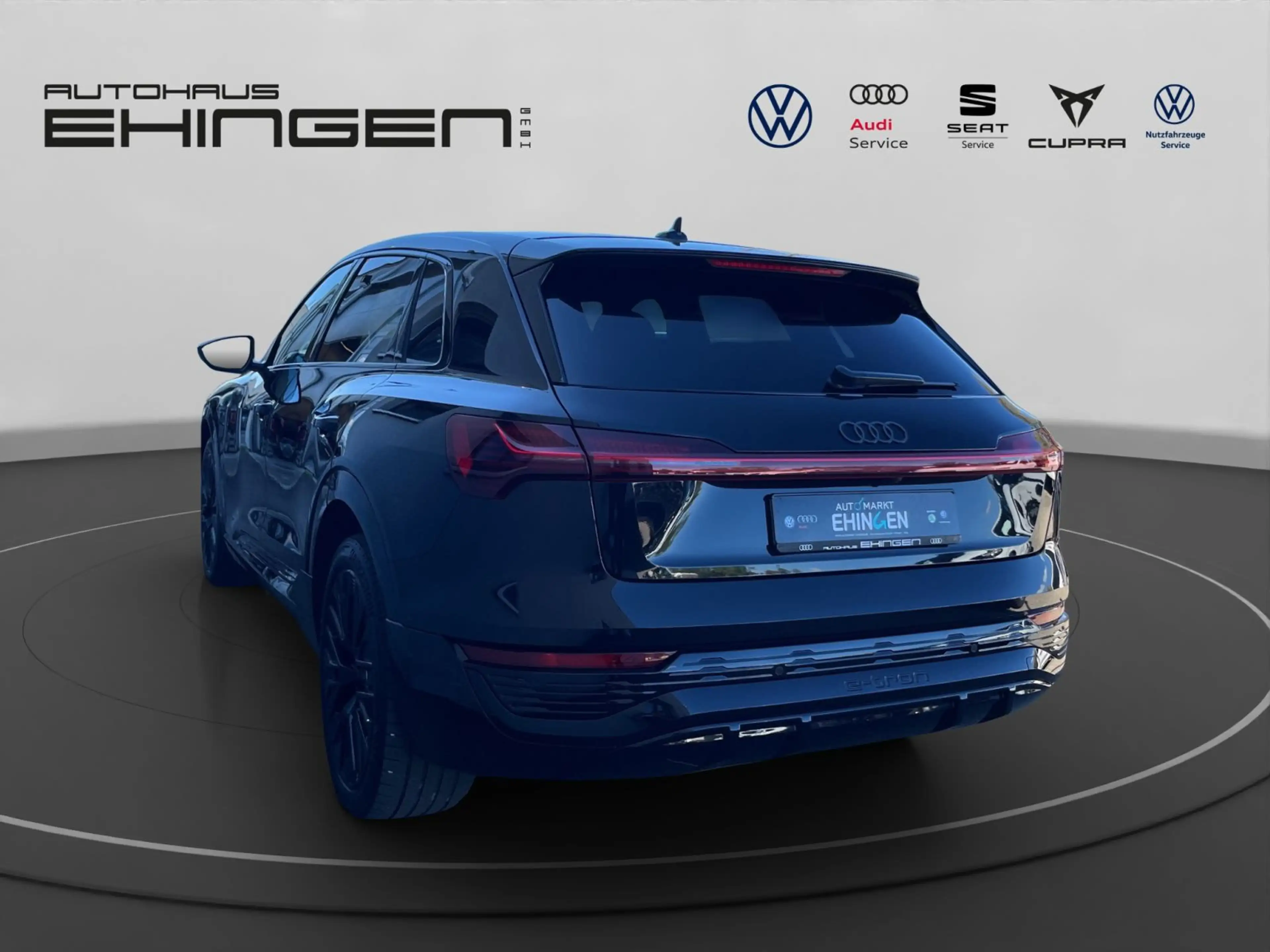 Audi Q8 e-tron S Line AHK+Matrix+ACC+Navi+Kamera+Lede — photo 9