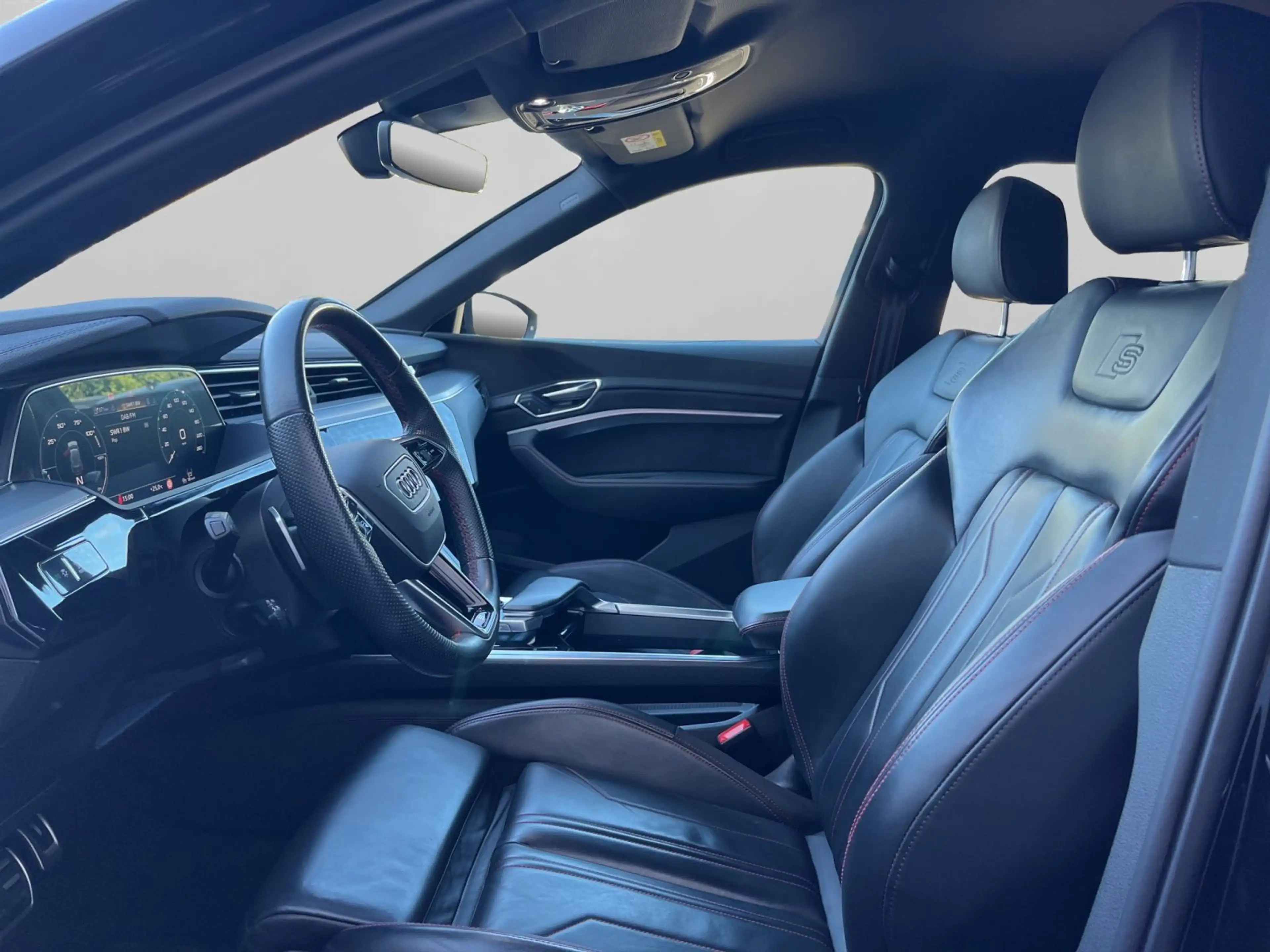 Audi Q8 e-tron S Line AHK+Matrix+ACC+Navi+Kamera+Lede — photo 12