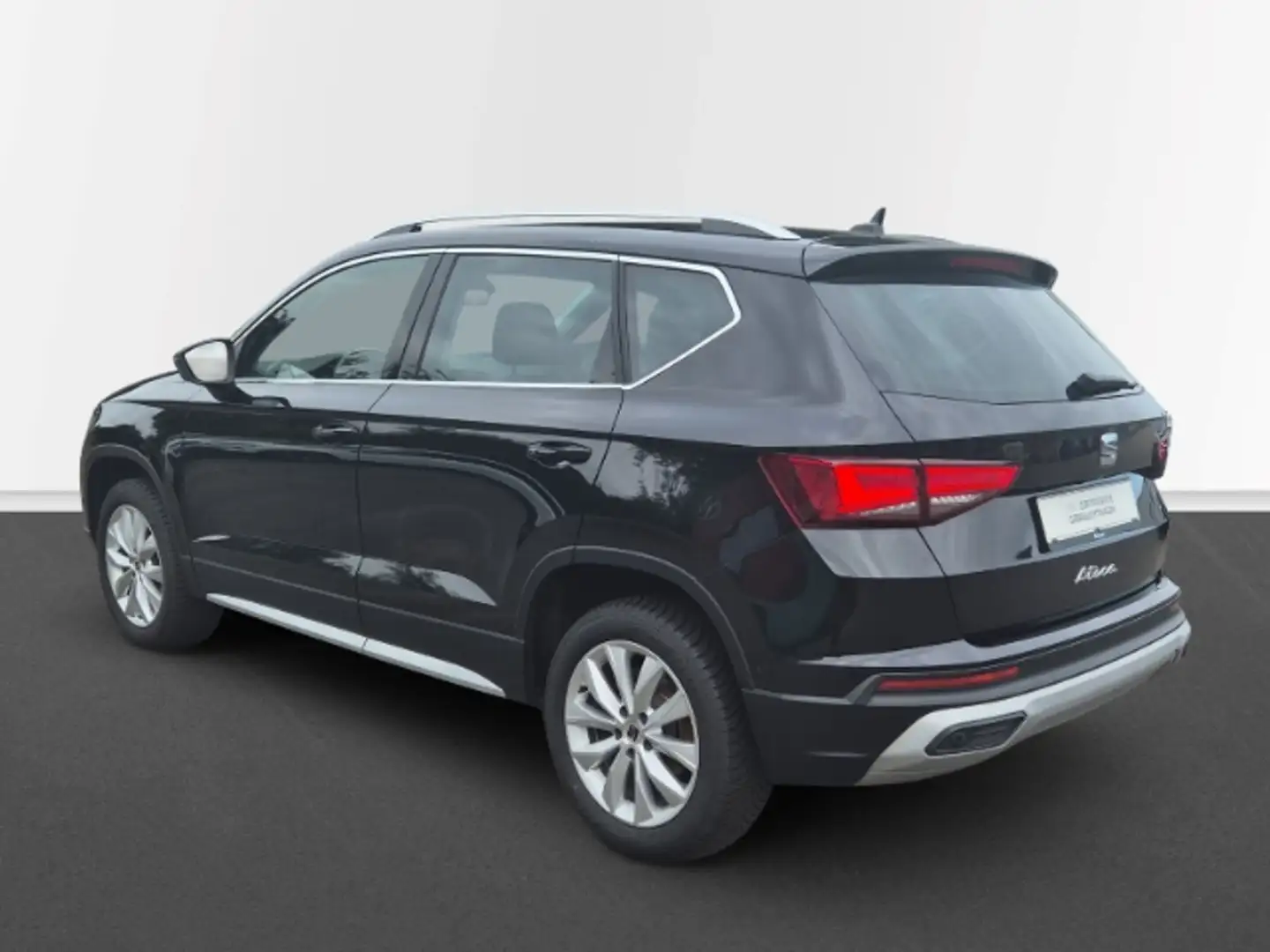 SEAT Ateca 1.5 TSI DSG ACT Xperience AHK ACC CAM BLIS Schwarz - 2