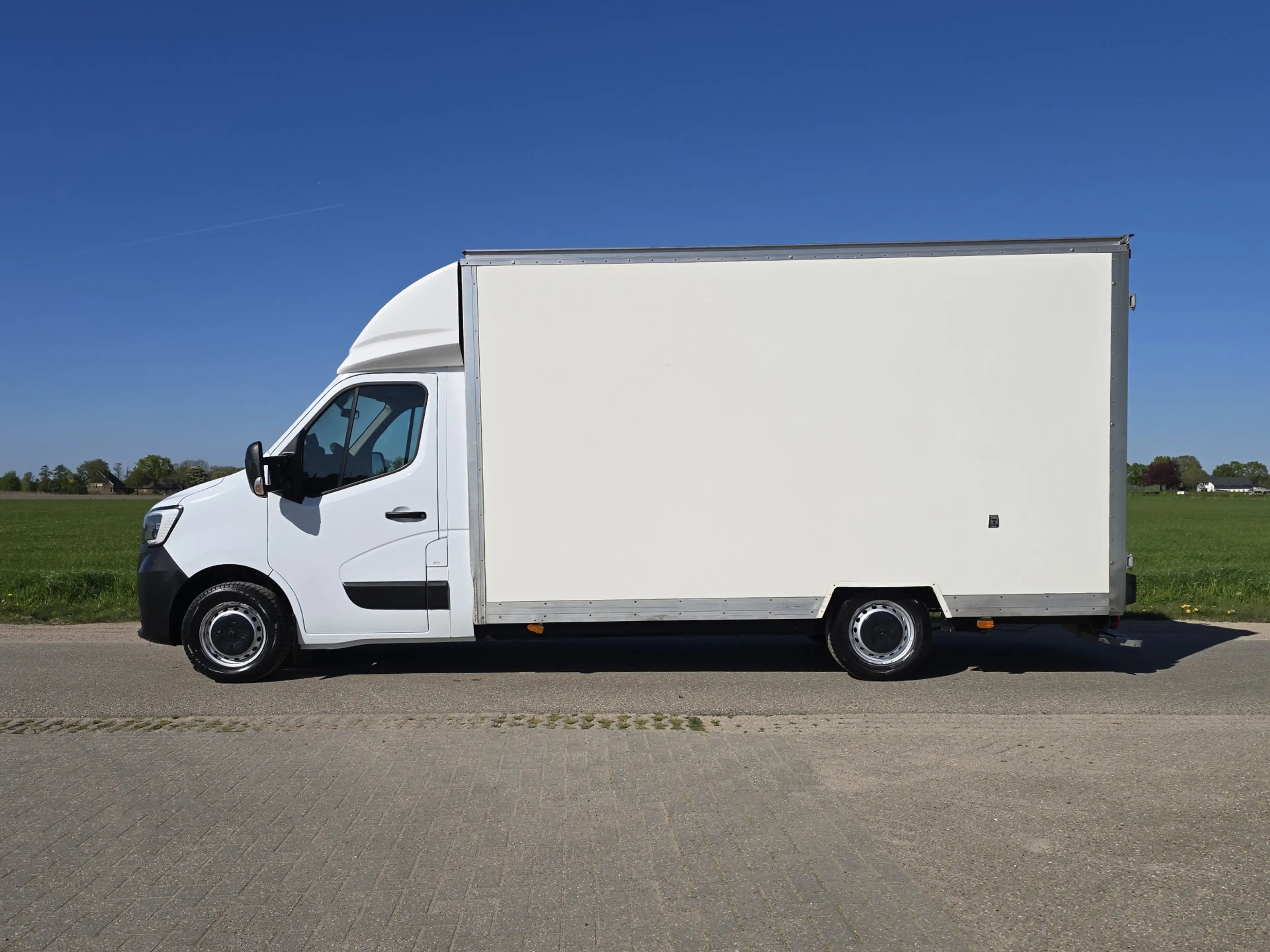 Renault Master T35 2.3 dCi 145 L3 Lowliner - 145 Pk - Euro 6 - Ai — photo 2