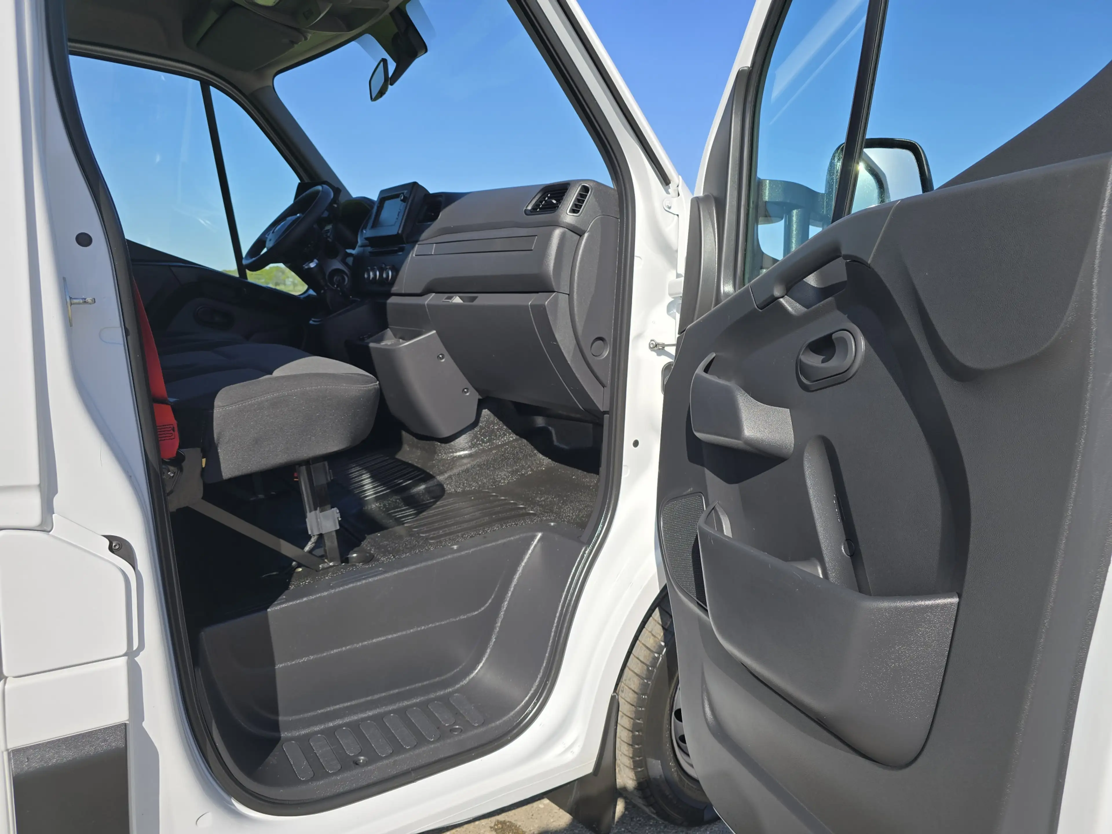 Renault Master T35 2.3 dCi 145 L3 Lowliner - 145 Pk - Euro 6 - Ai — photo 11