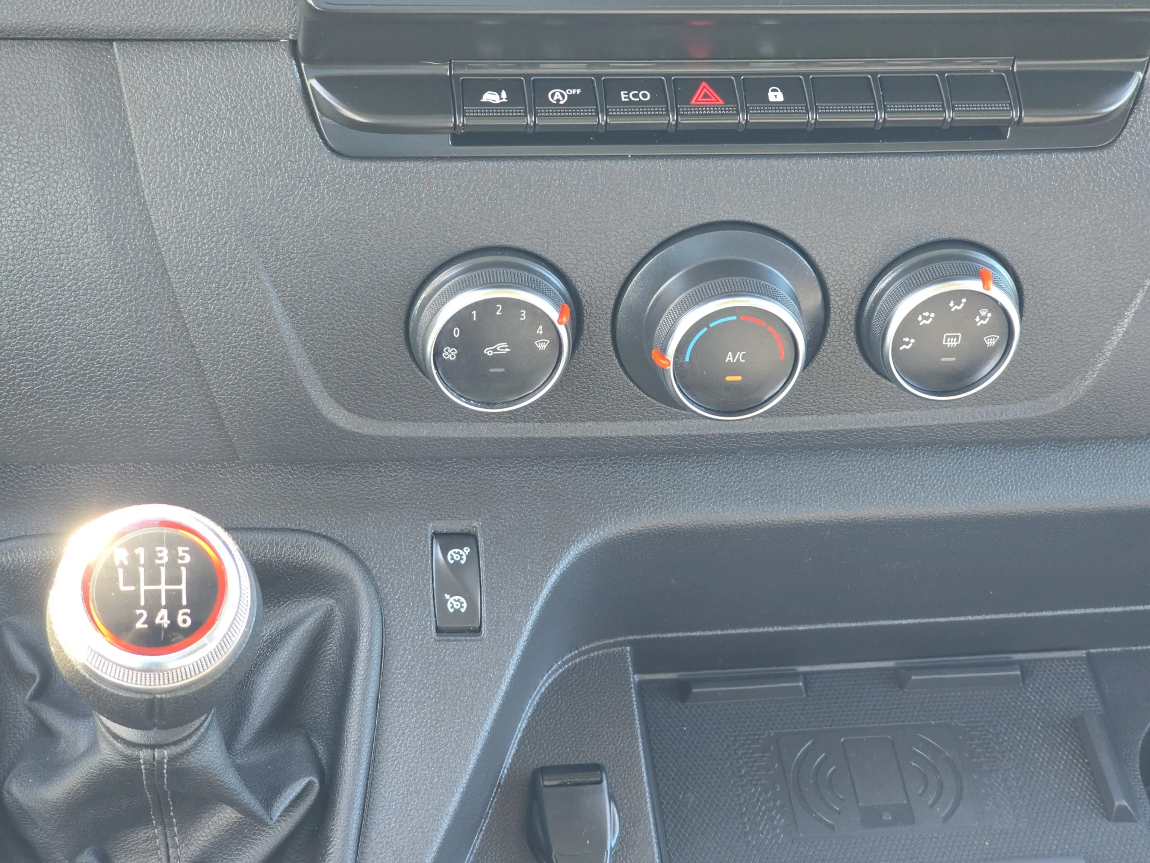 Renault Master T35 2.3 dCi 145 L3 Lowliner - 145 Pk - Euro 6 - Ai — photo 16