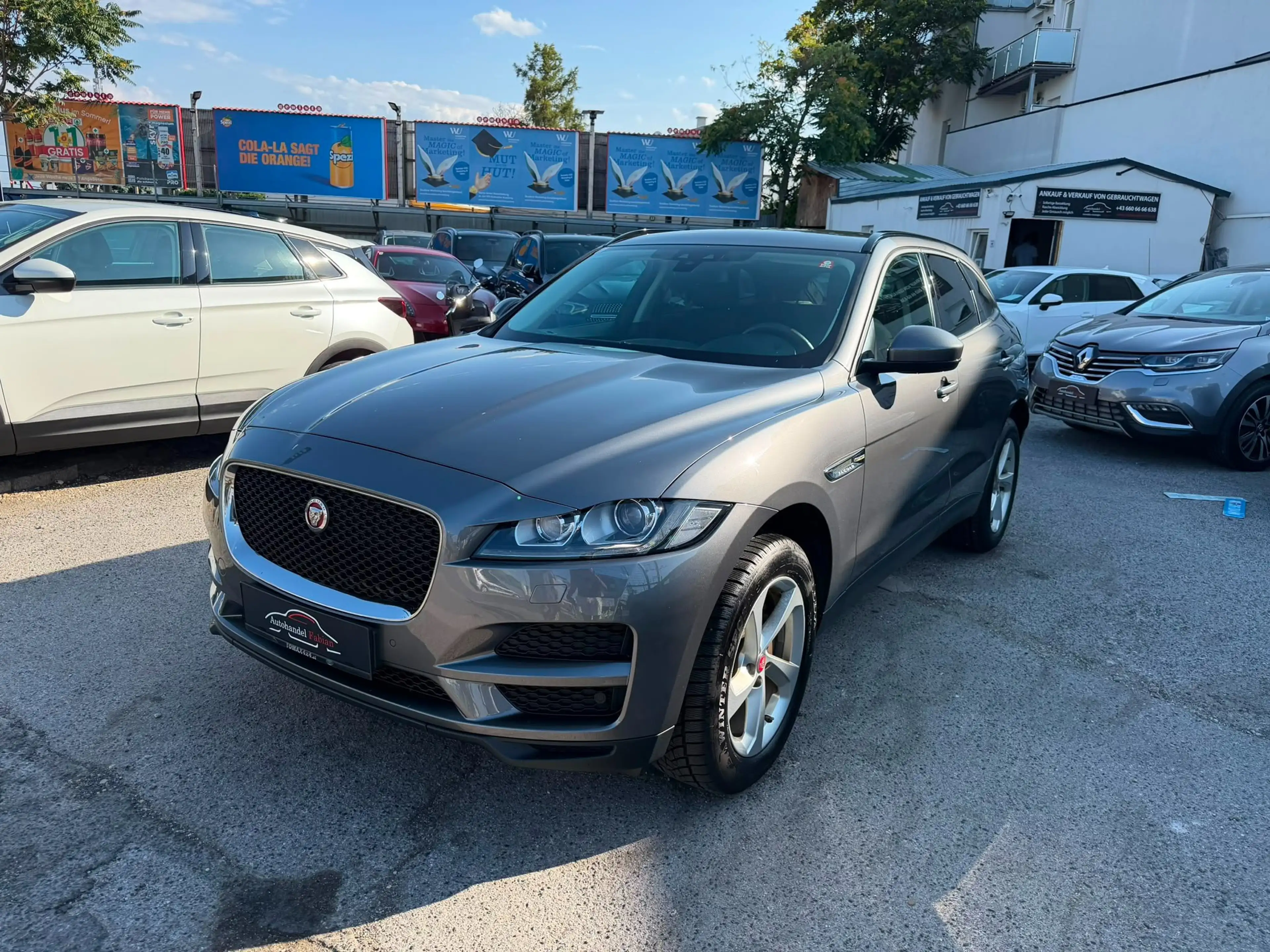 Jaguar F-Pace 20d AWD Pure 179PS Allrad TOPZustand mit Kamera