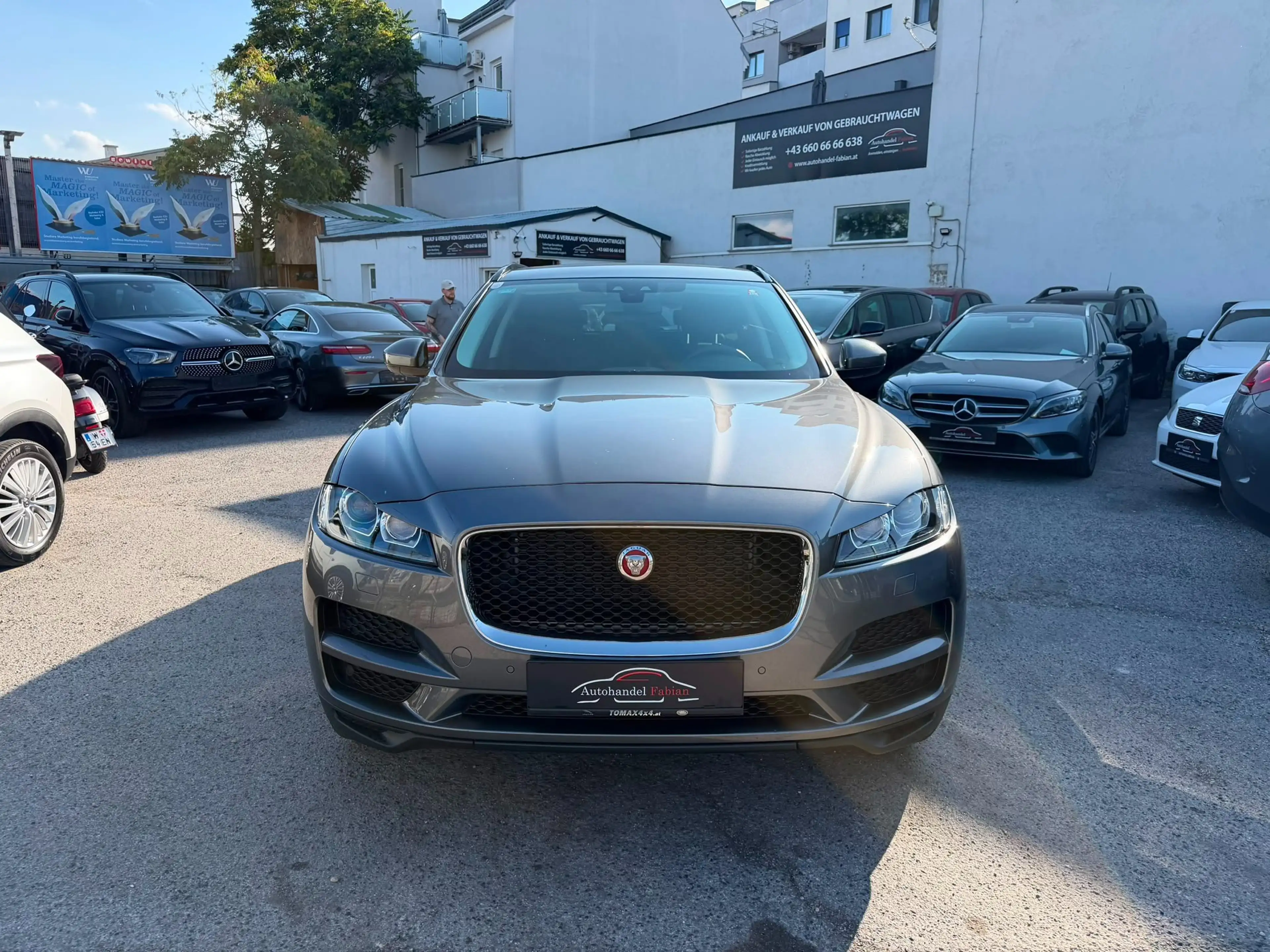 Jaguar F-Pace 20d AWD Pure 179PS Allrad TOPZustand mit Kamera — photo 8