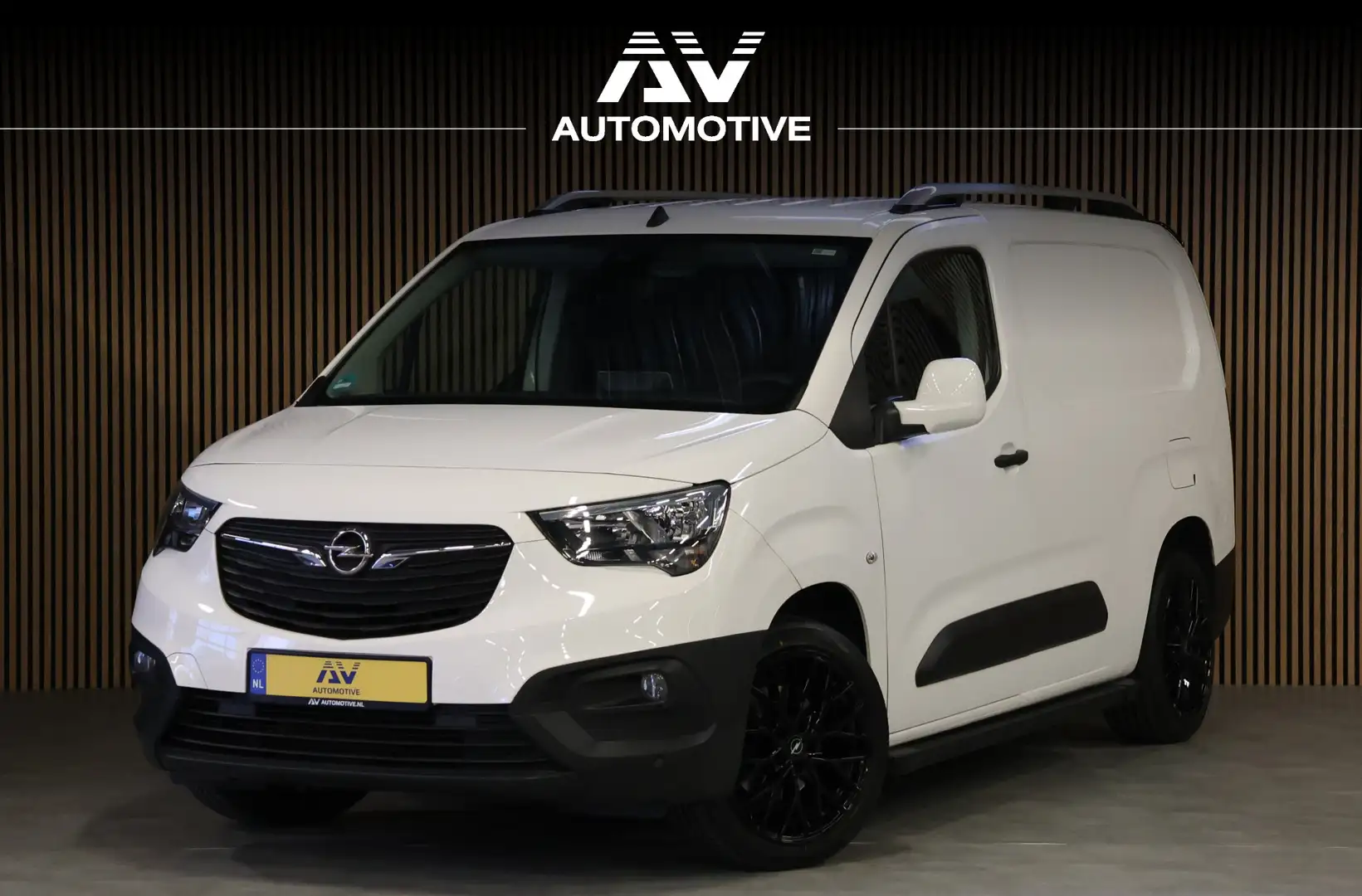 Opel Combo 1.5D L2H1 Innovation | CarPlay | PDC | Airco | Cru Wit - 1