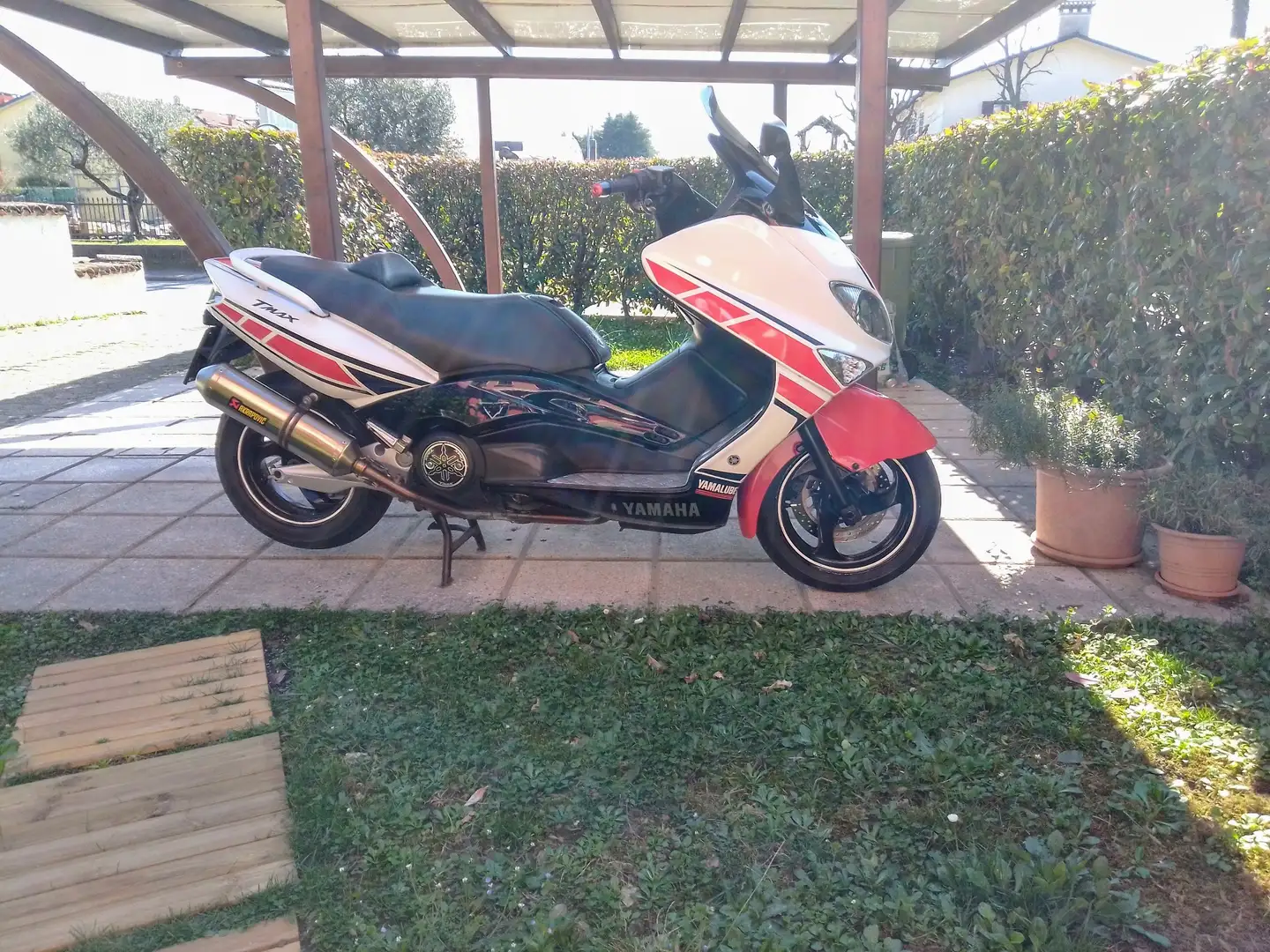 Yamaha TMAX 500 Bílá - 2
