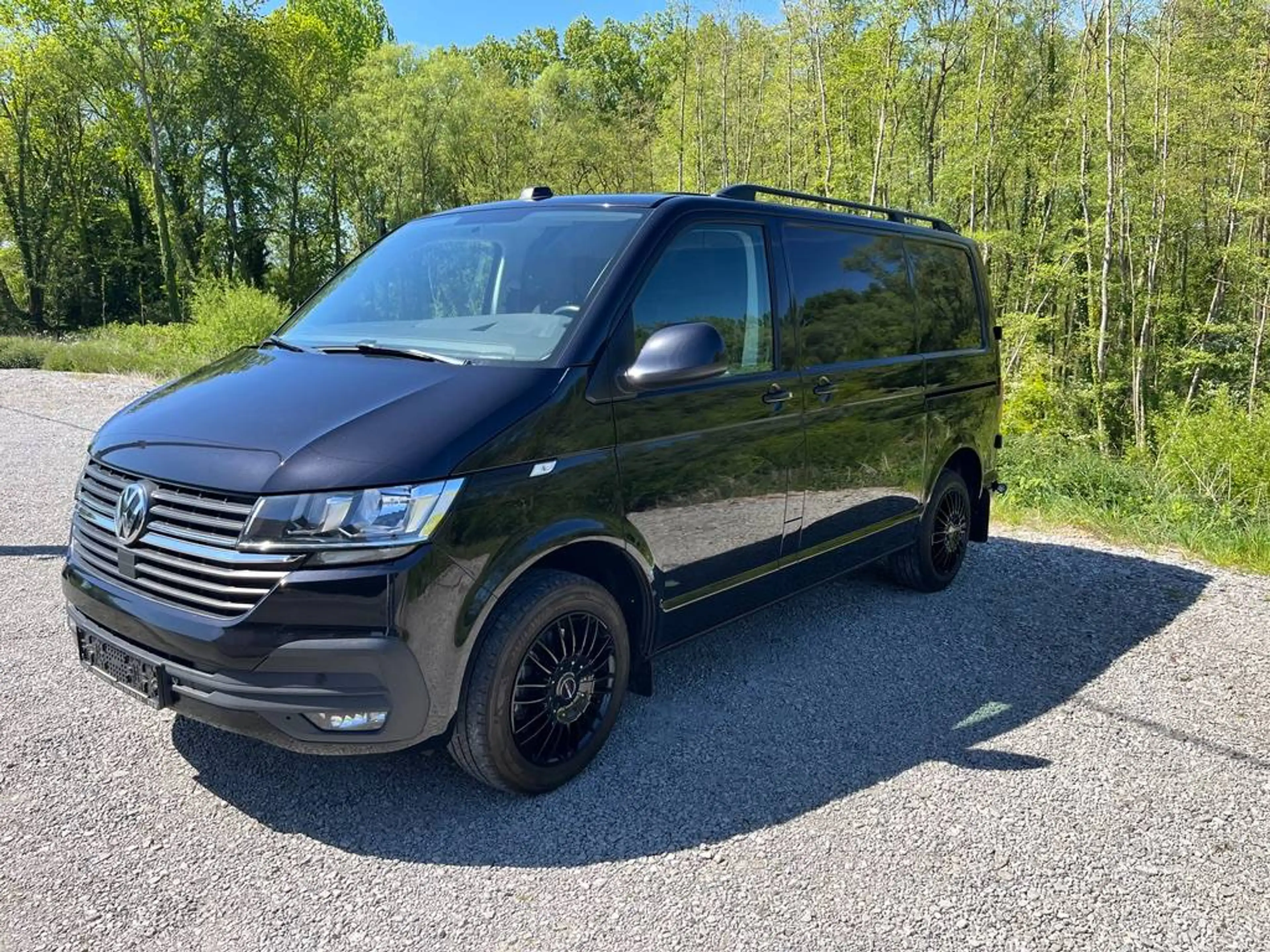 Volkswagen T6.1 Transporter DSG 204PK 2023 36.163€ ex btw BLACK EDITION — photo 6