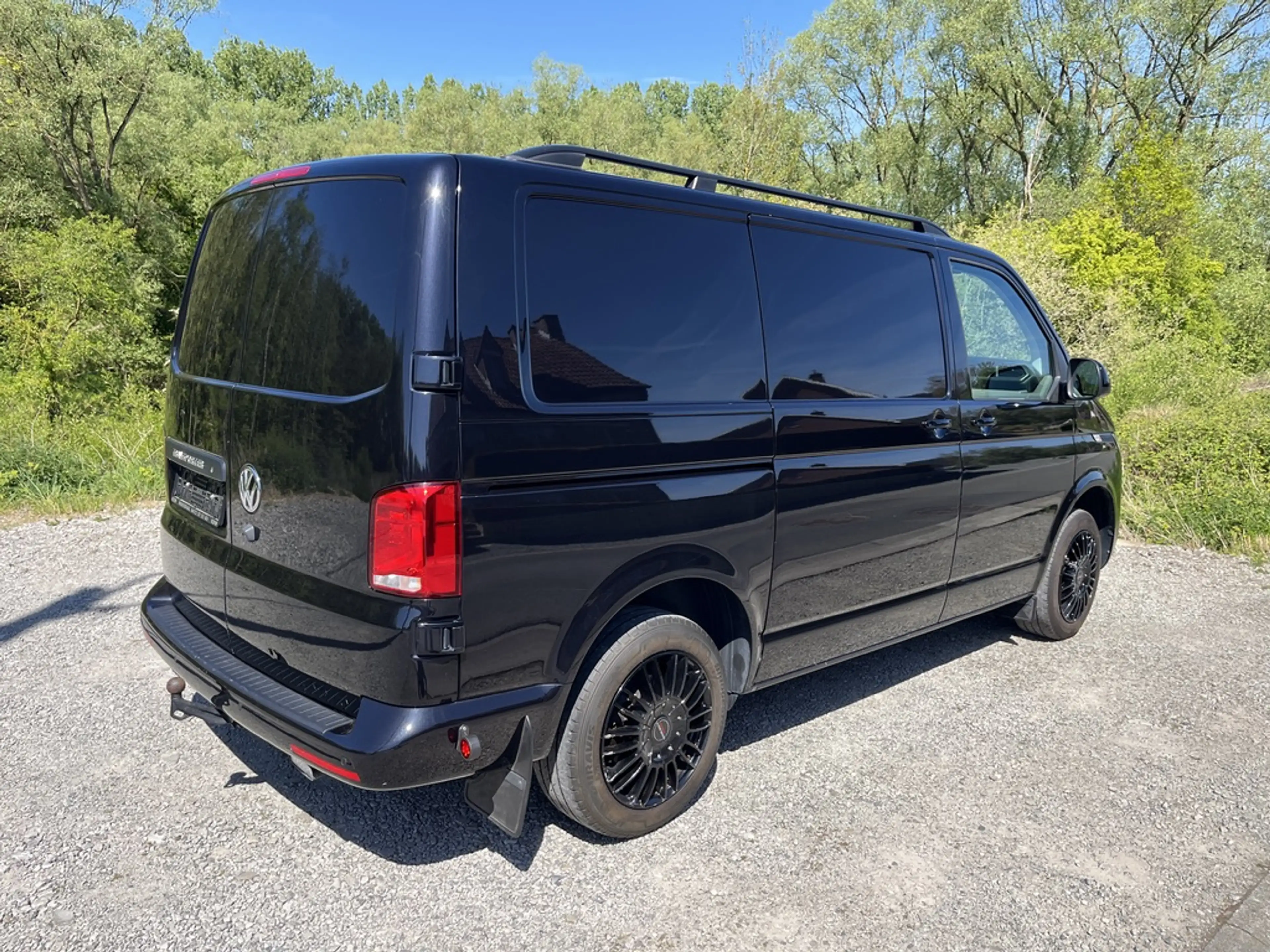 Volkswagen T6.1 Transporter DSG 204PK 2023 36.163€ ex btw BLACK EDITION — photo 8