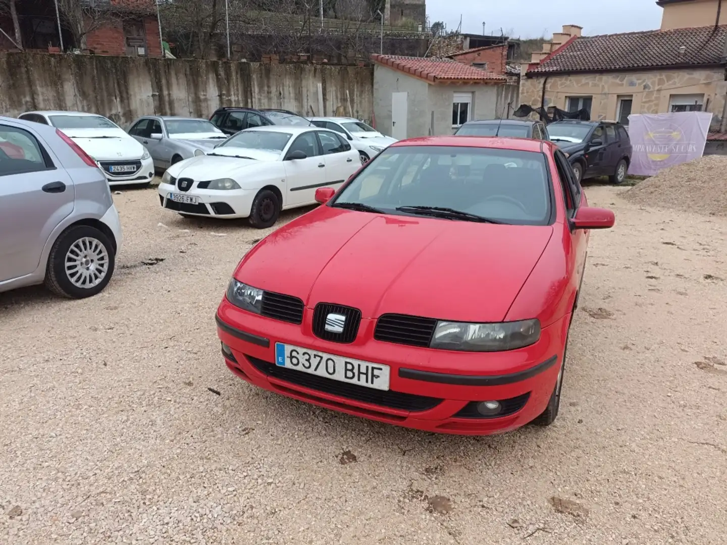 SEAT Leon 1.6 Signa 105 Rot - 2