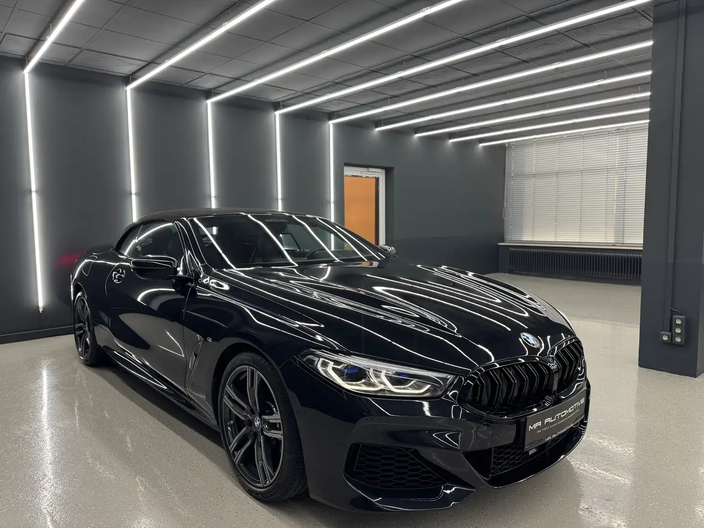 BMW 840 i M Sport *LASER*HK*INDIVIDUAL*HUD*SOFT*360*VOLL* Schwarz - 2