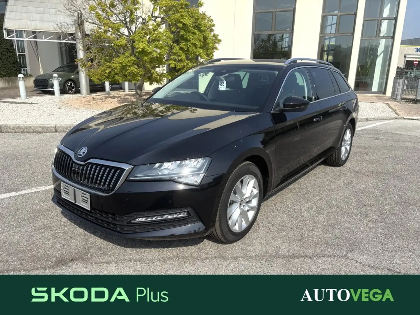Skoda Superb wagon 2.0 tdi evo executive 150cv dsg Nero - 1