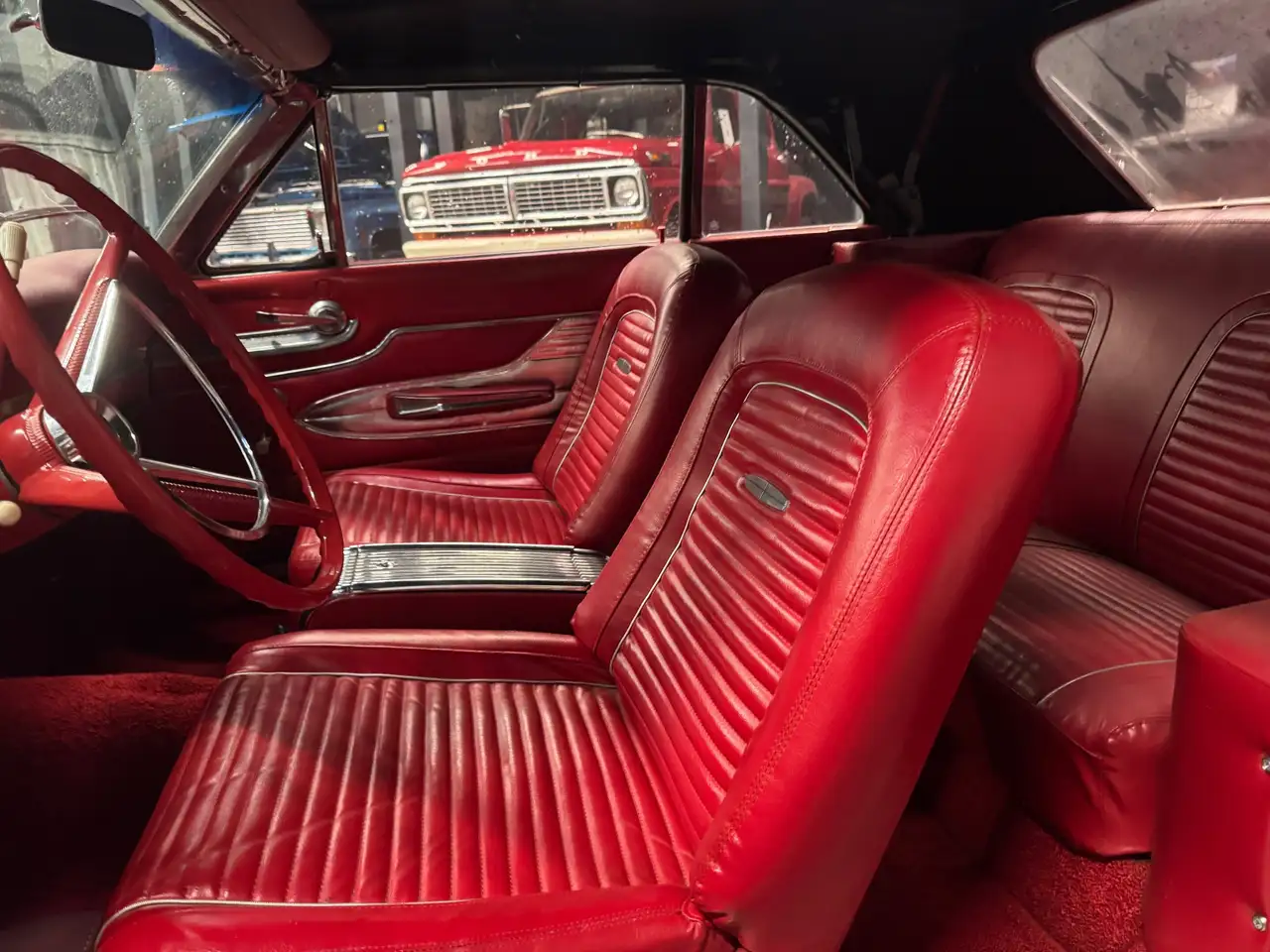 Ford Falcon photo Ford Falcon