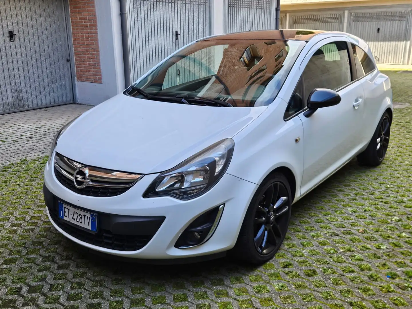 Opel Corsa 3p 1.3 cdti b-Color - 2