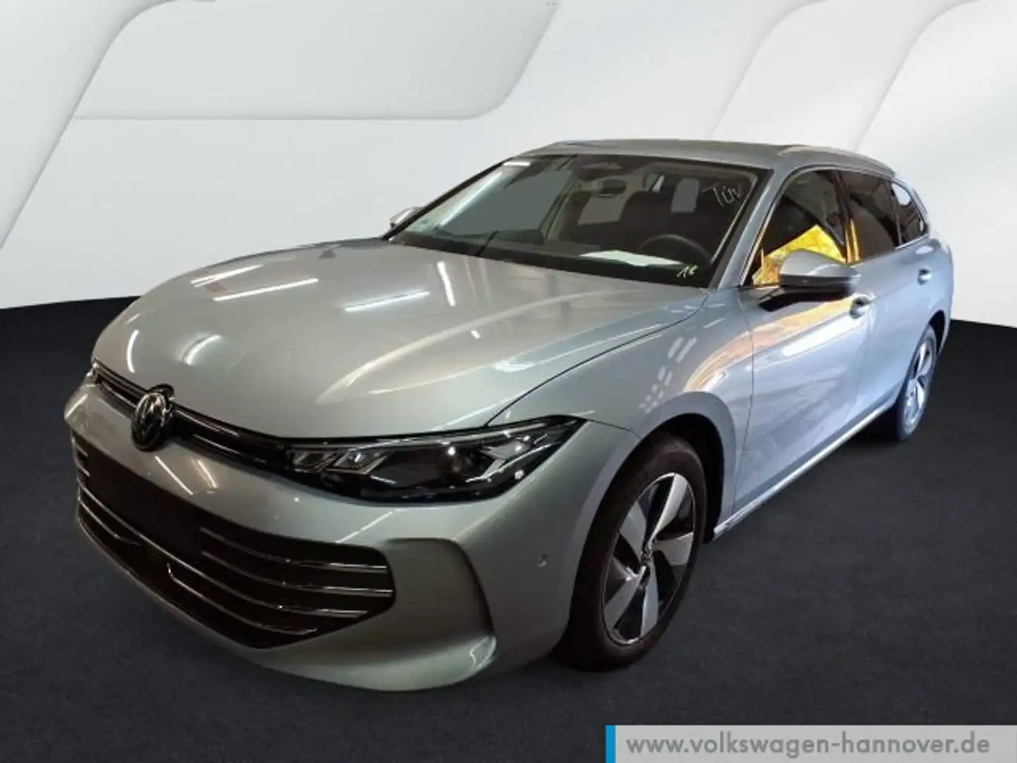 Volkswagen Passat Variant 1.5 eTSI DSG Navi AHK LED Kamer D Silber - 2