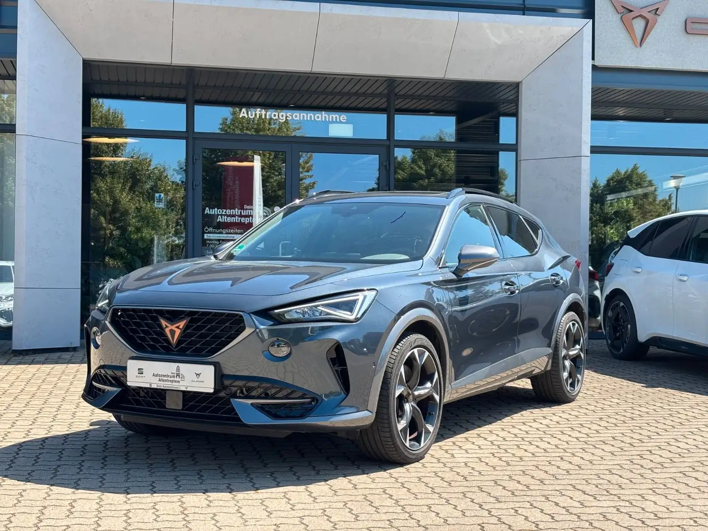 CUPRA Formentor 1.4 e-HYBRID 180kW VZ DSG Grijs - 1