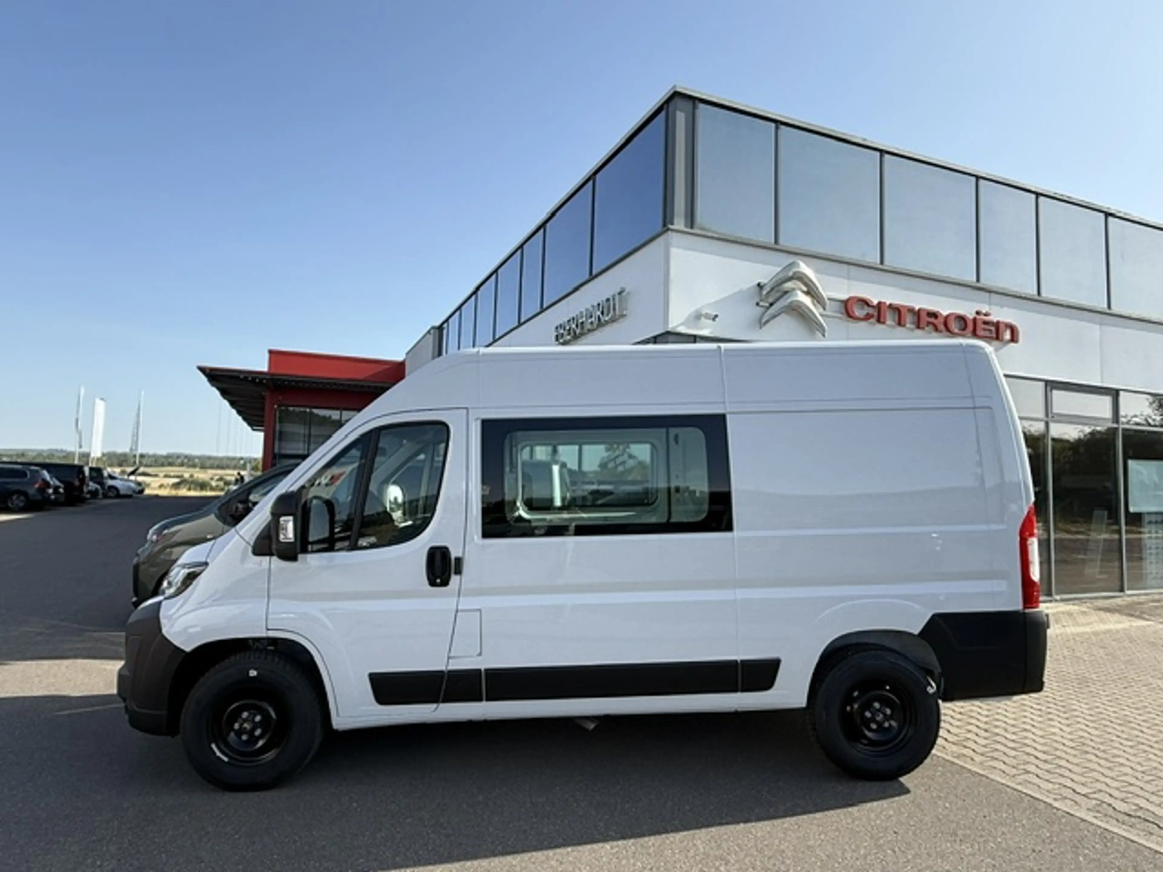 Citroen Jumper 35 L2H2 Blue HDi 140 — photo 6
