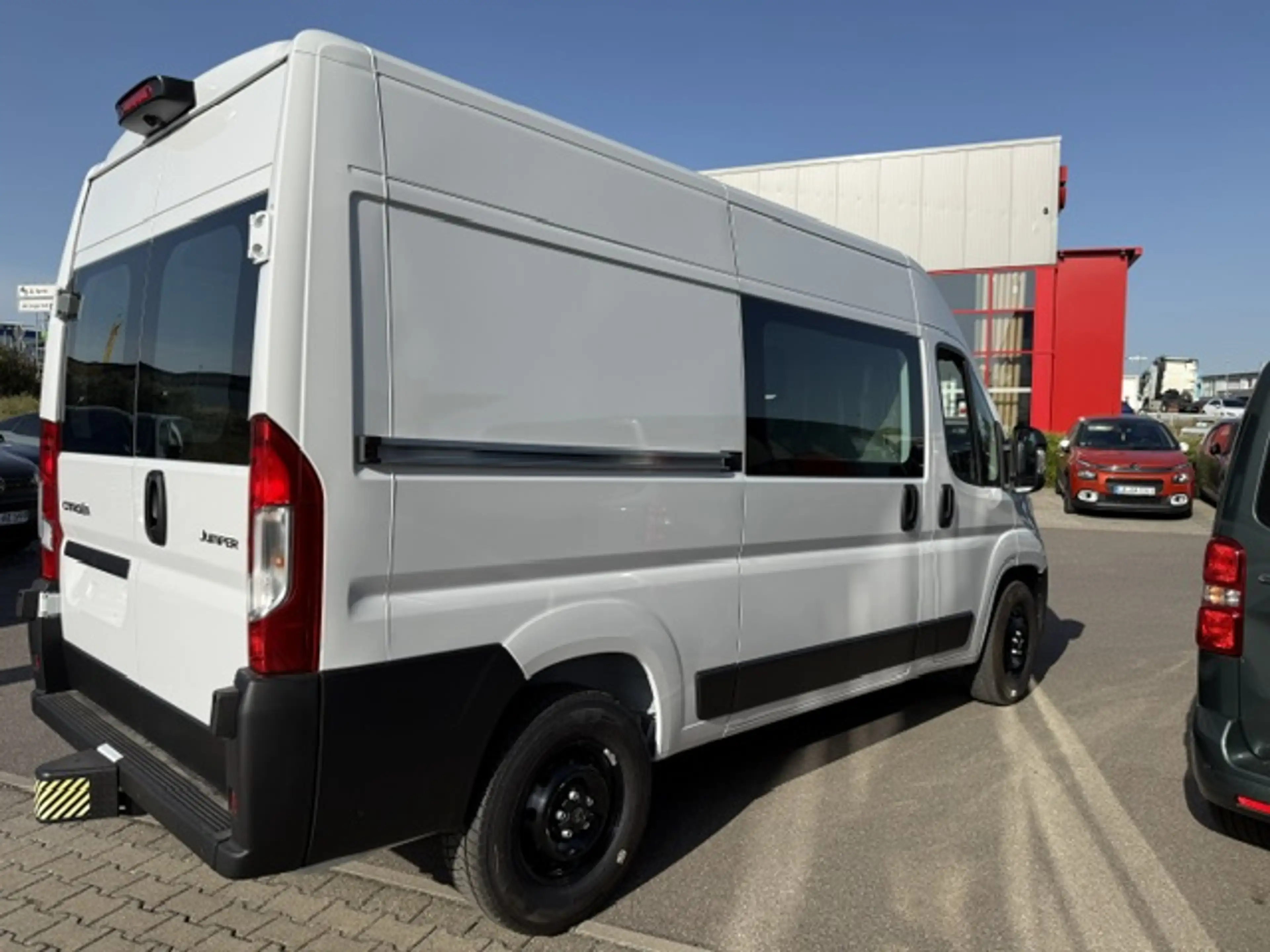 Citroen Jumper 35 L2H2 Blue HDi 140 — photo 5