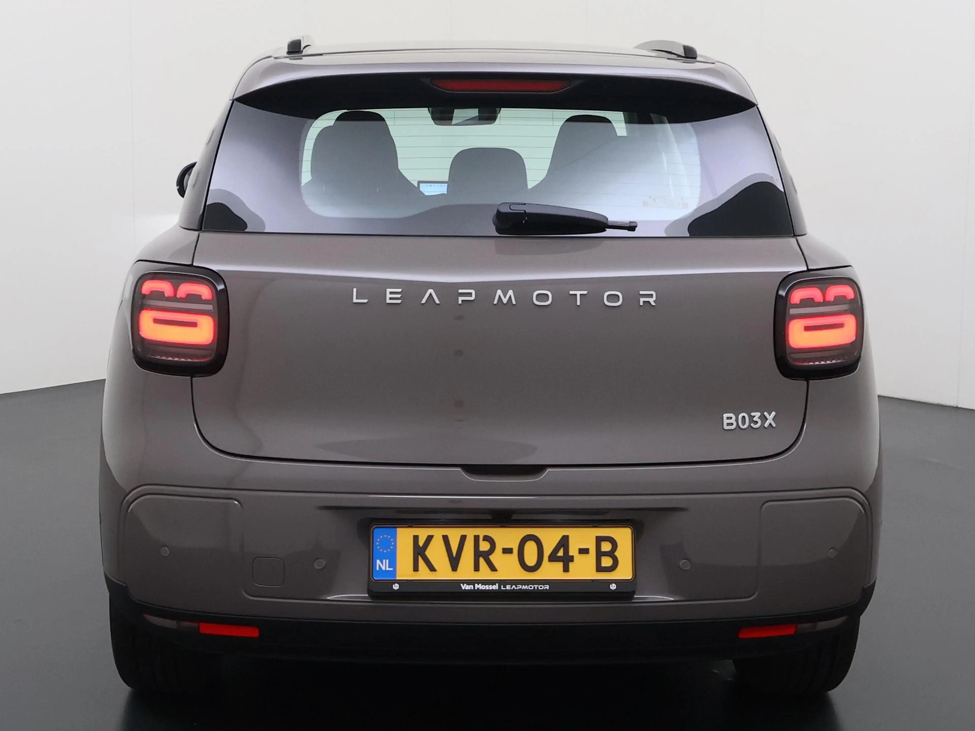 Leapmotor B03X ProMax Design 53 kWh — photo 8