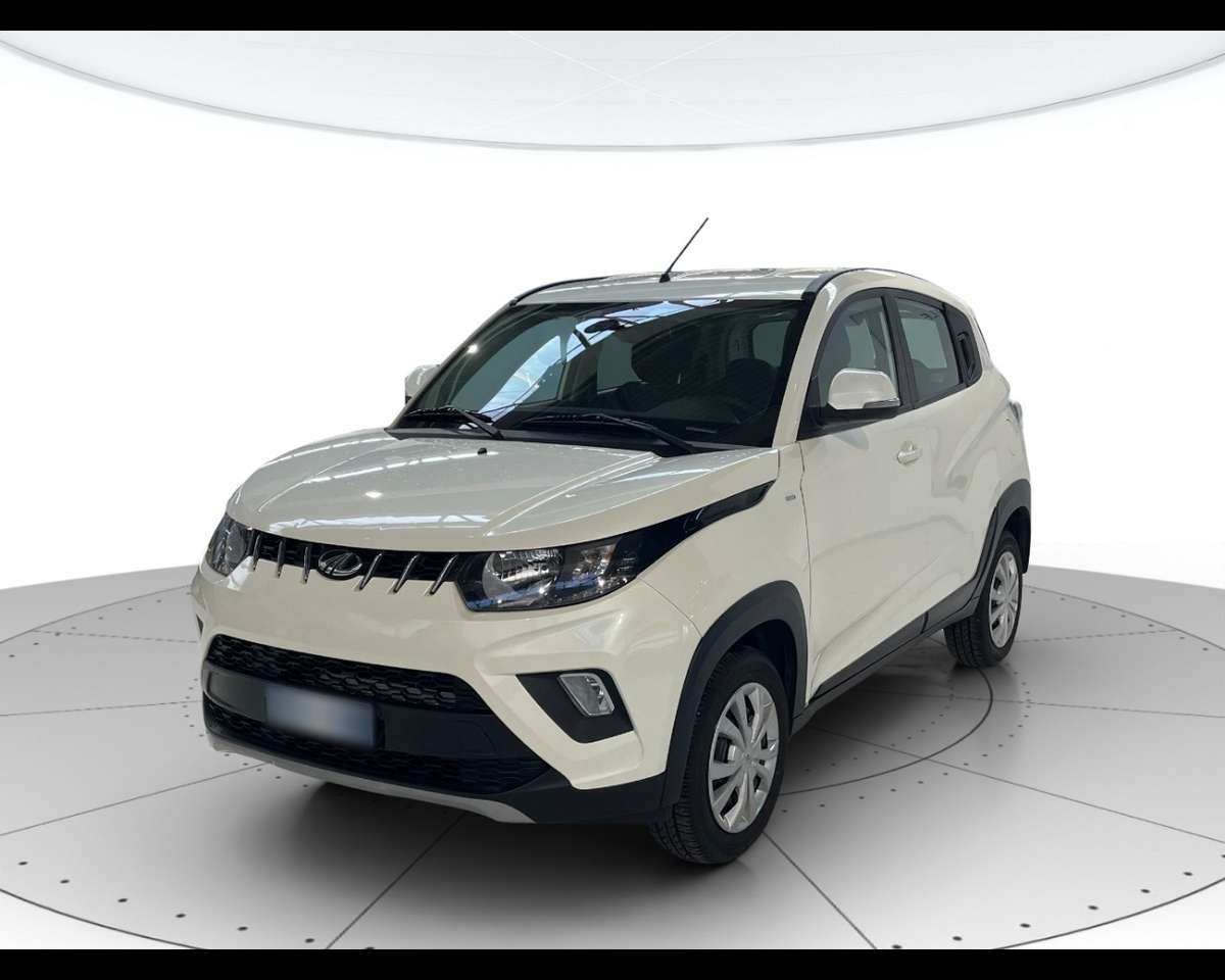 Mahindra KUV100 1.2 NXT K6+