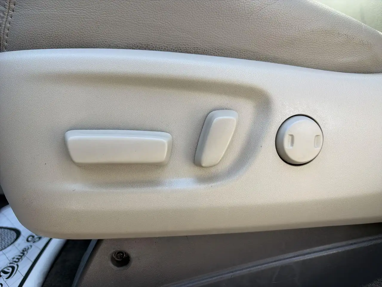 Toyota Sienna снимка Toyota Sienna