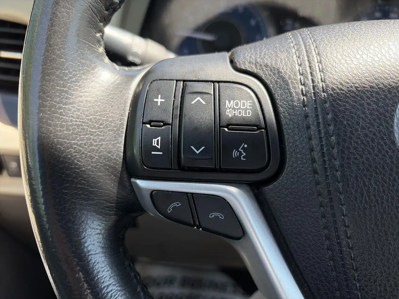 Toyota Sienna снимка Toyota Sienna