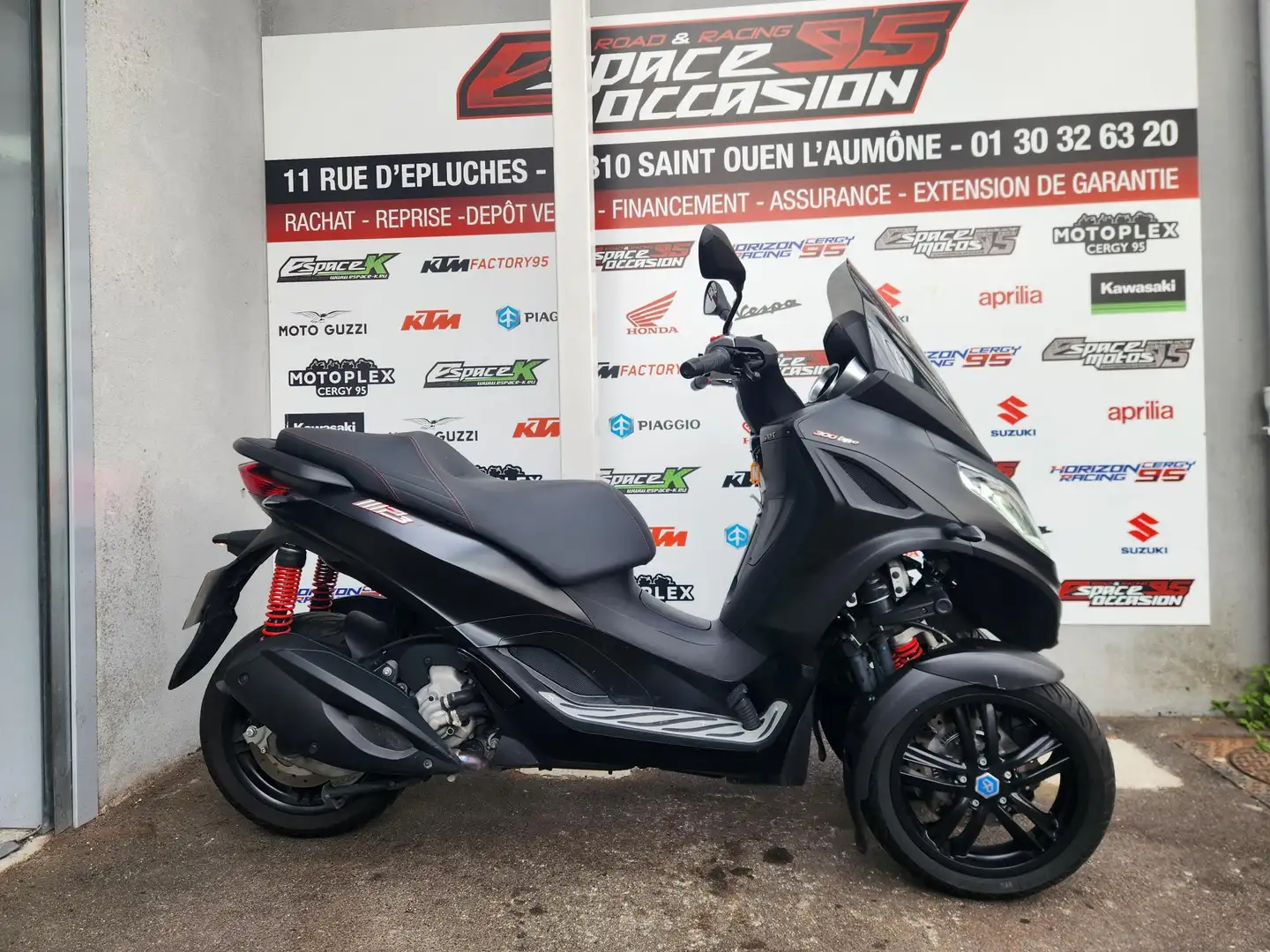 Piaggio MP3 300 Noir - 1